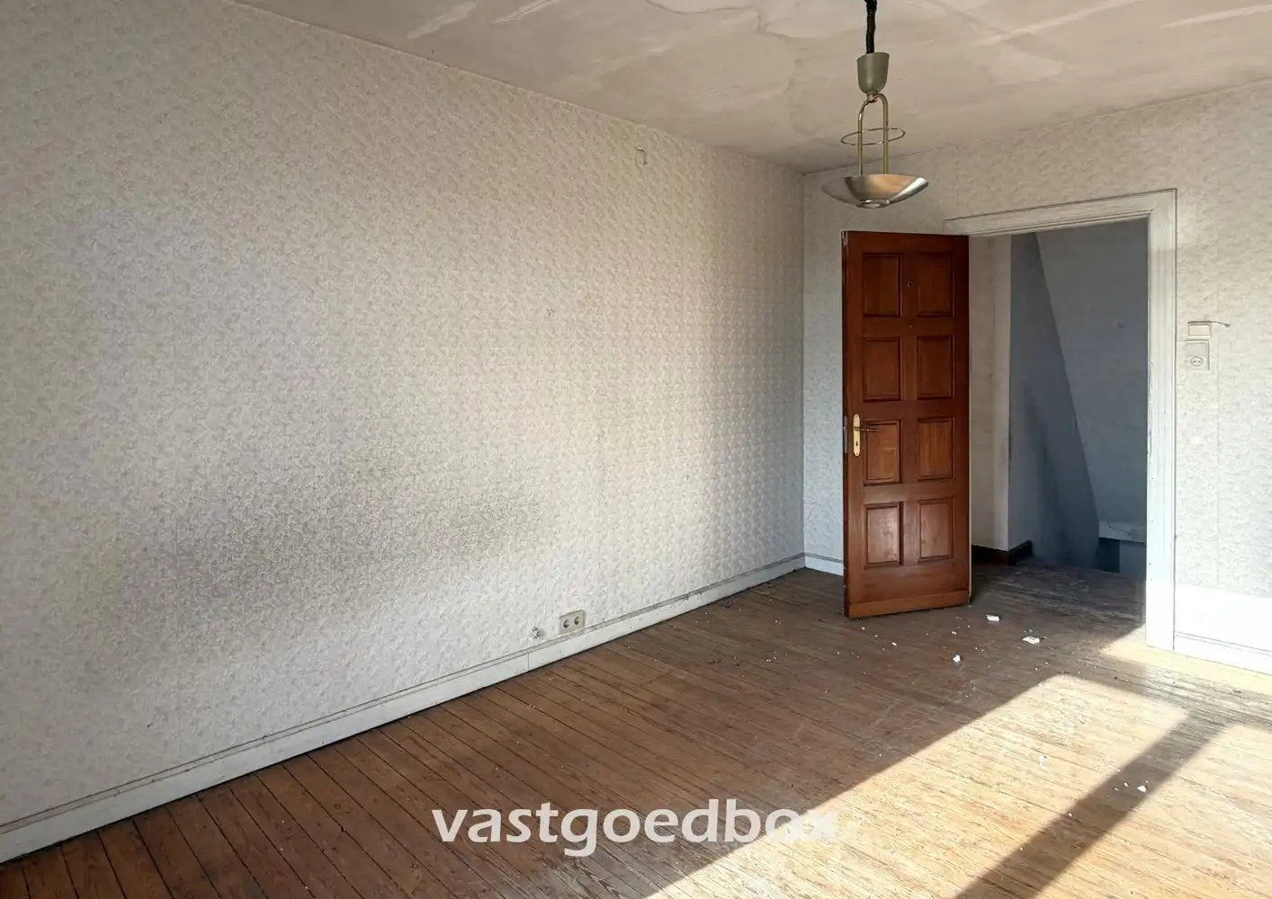 Voormalig handelshuis met veel potentieel, te Ingelmunster foto 20