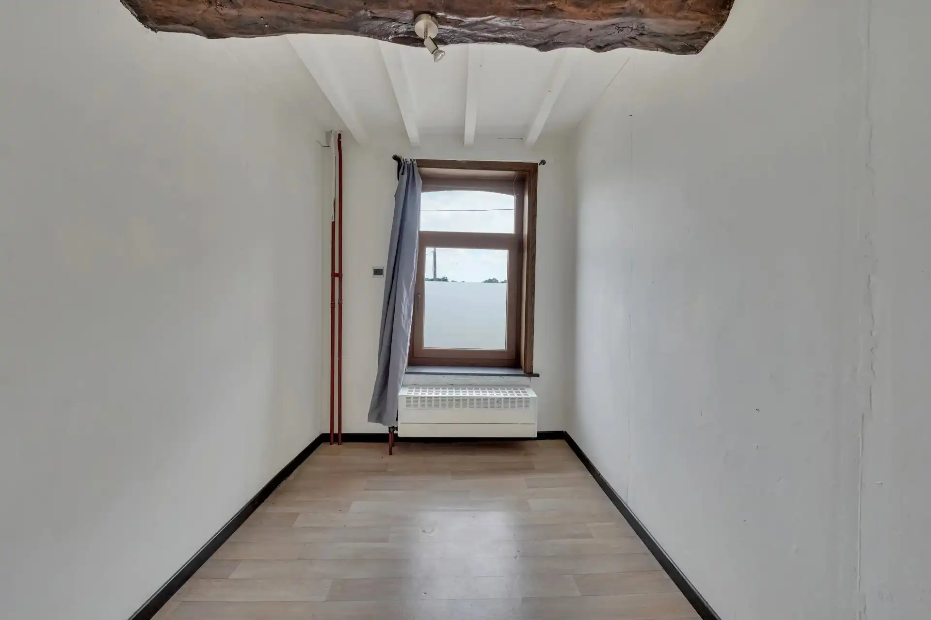 Knusse woning met bijgebouw foto 8