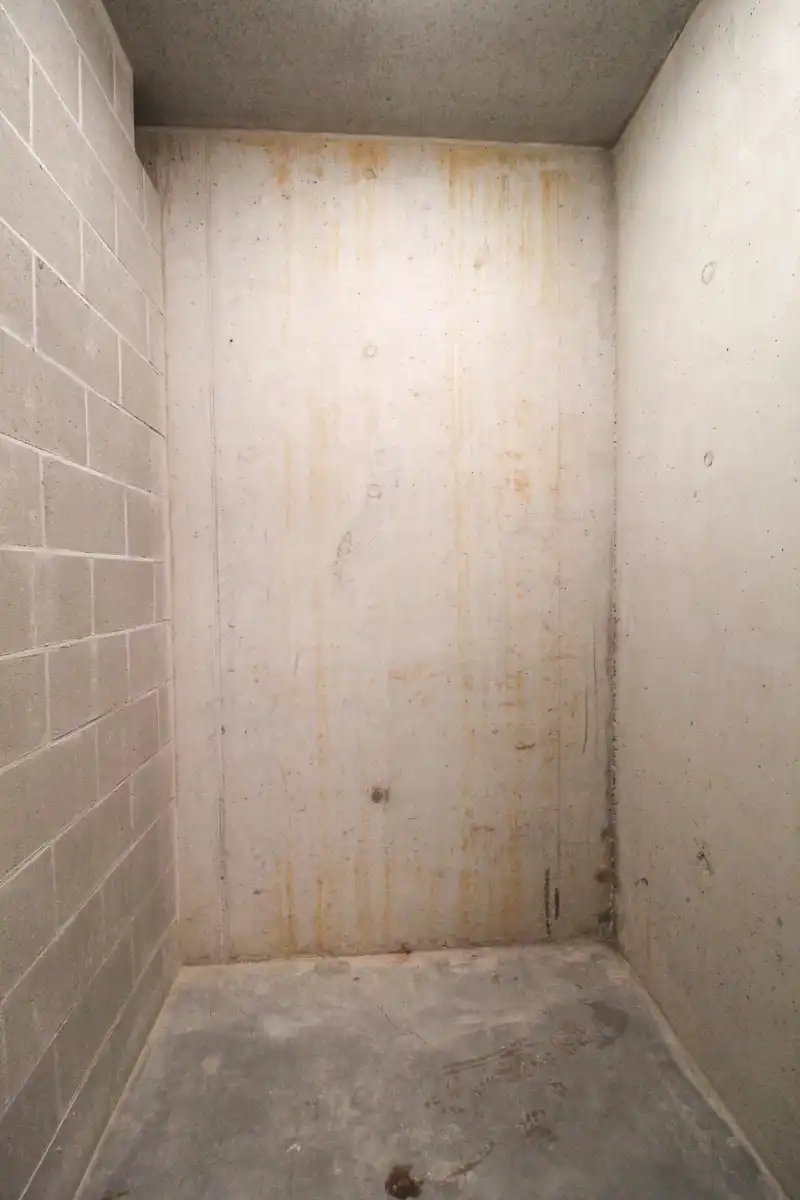 Modern en lichtrijk appartement te huur in Ingelmunster foto 16