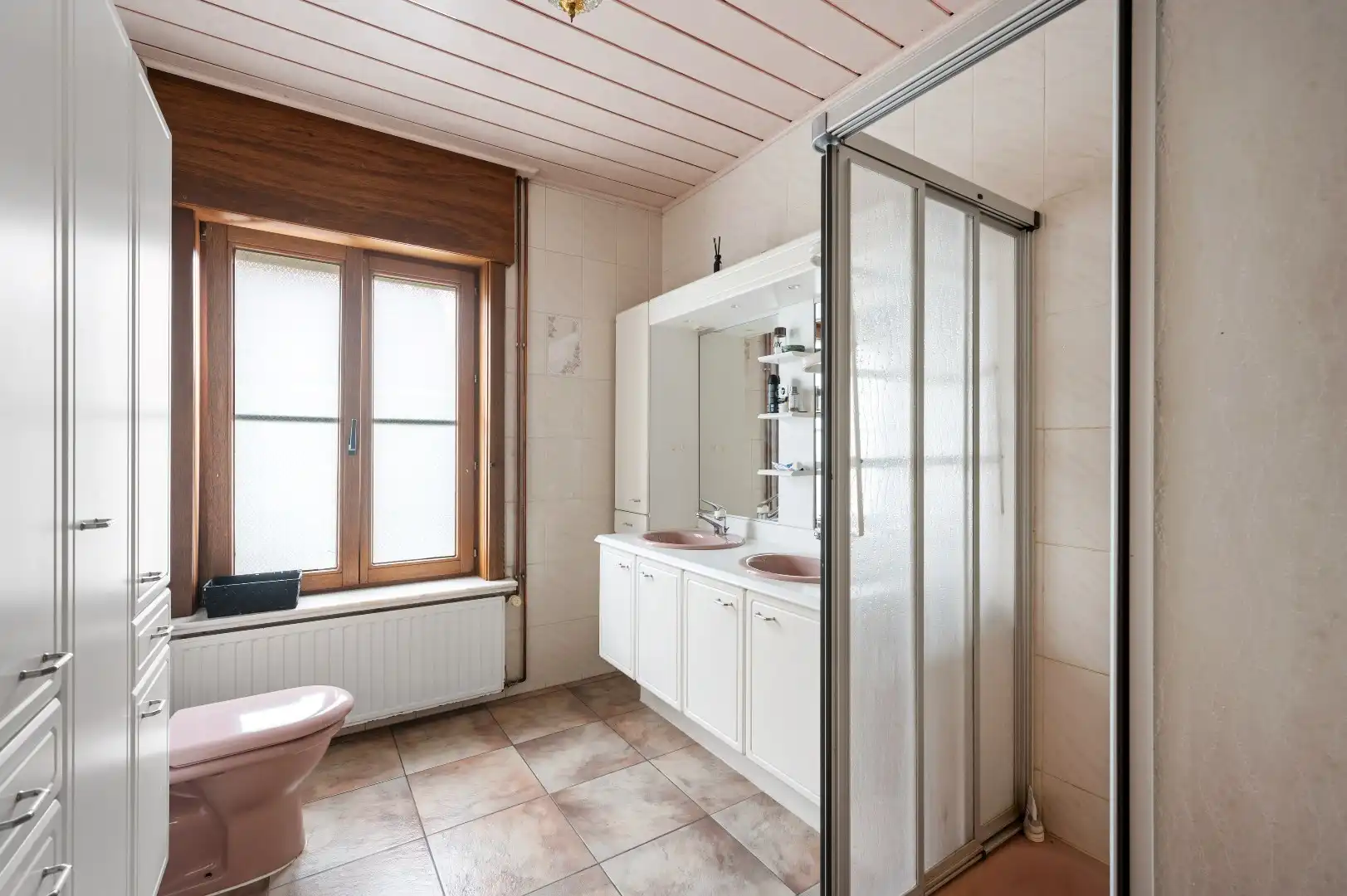  ALLEENSTAANDE VILLA MET 5/6 SLAAPKAMERS, DUBBELE GARAGE EN TUIN  foto 16