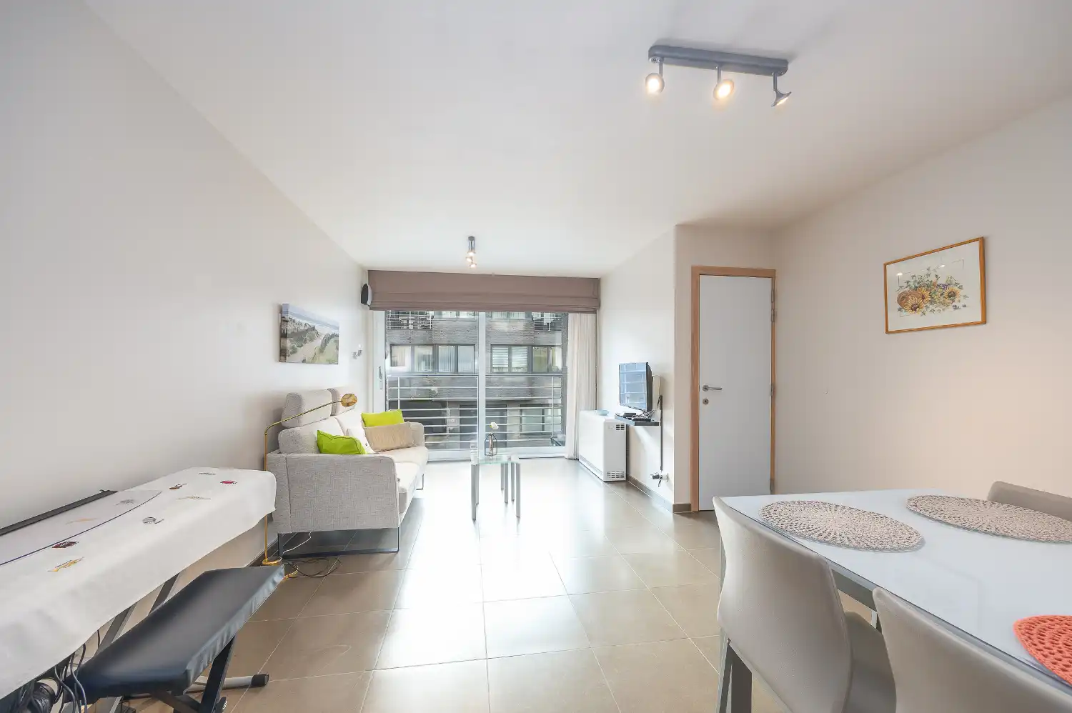 Knus en instapklaar 1-slaapkamer appartement op zeer centrale ligging te Middelkerke foto 5