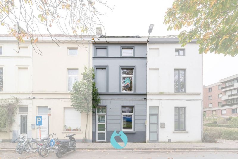 Gerenoveerde woning met 4 slpks en 2 badkamers foto 1