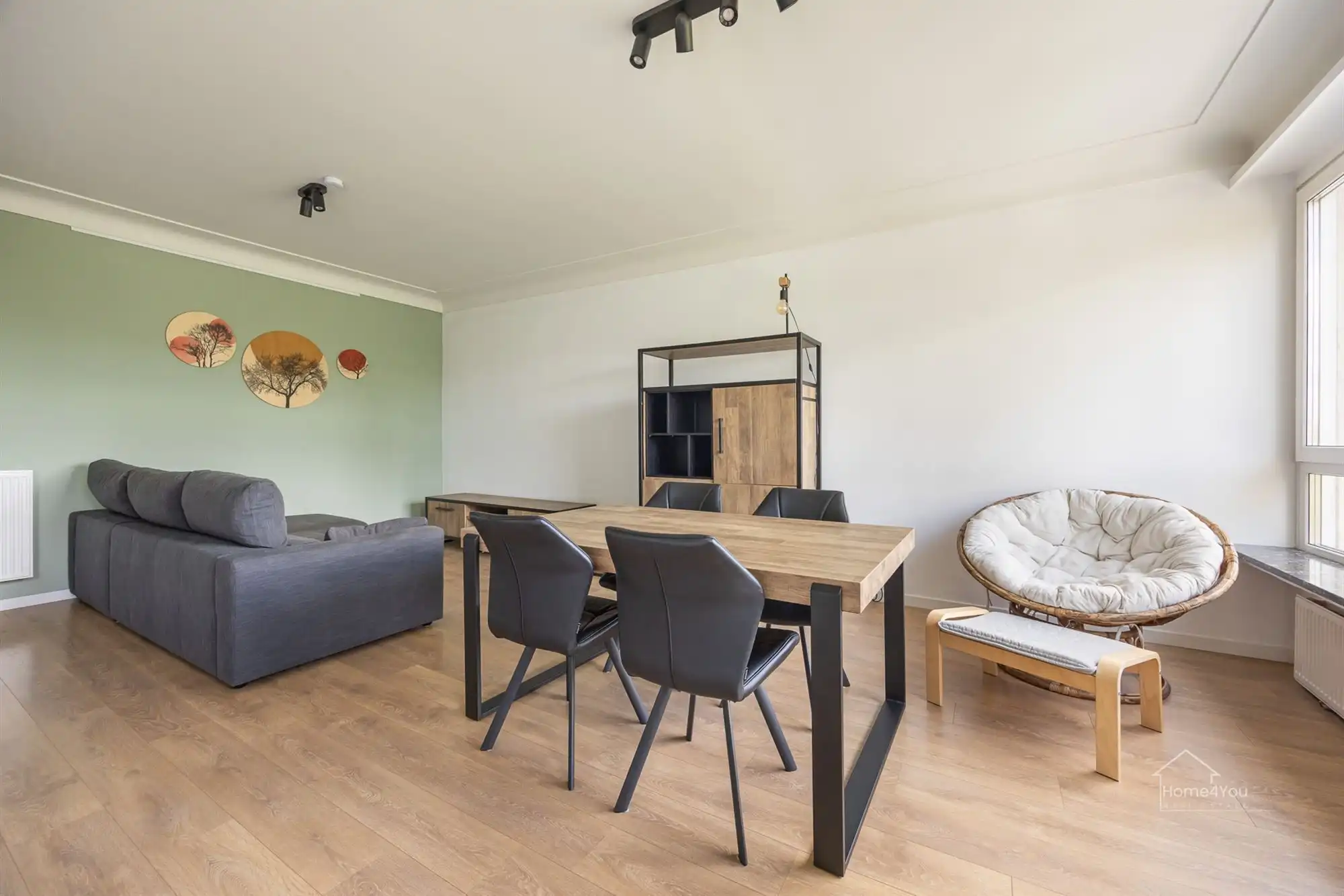 Instapklaar gerenoveerd appartement met parkzicht. foto 3