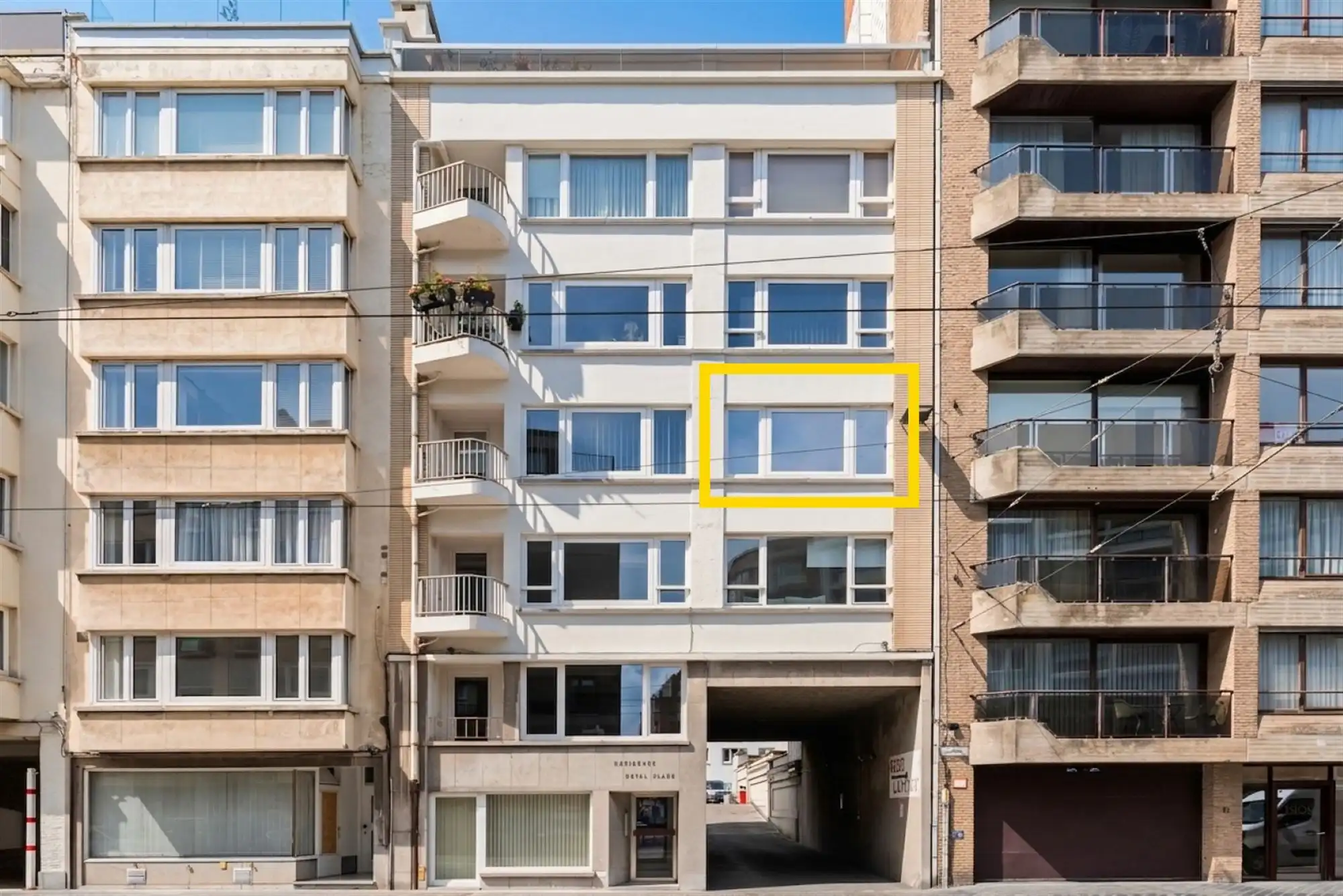 Instapklaar zonnig appartement in centrum en vlak aan de dijk! foto {{pictureIndex}}