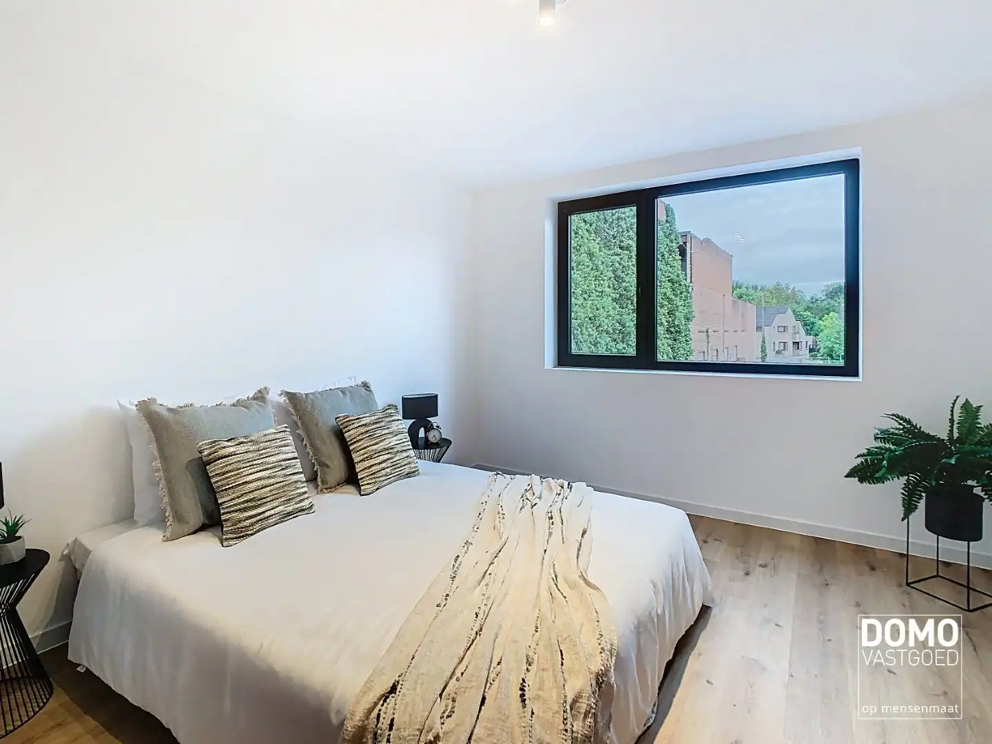 Ruim wonen in Kermt in een volledig gerenoveerde gezinswoning foto 11