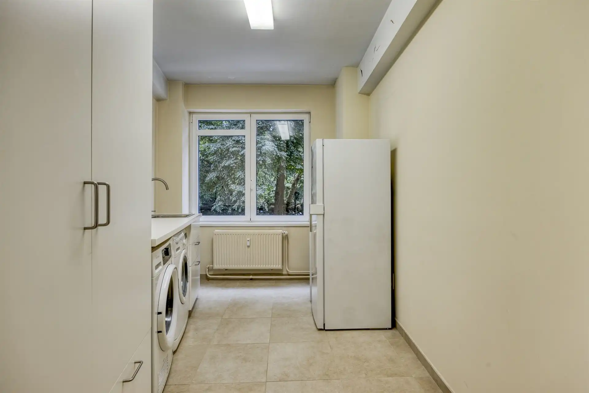 Instapklaar appartement met 2 (mogelijk 3) slaapkamers op toplocatie in Berchem foto 13