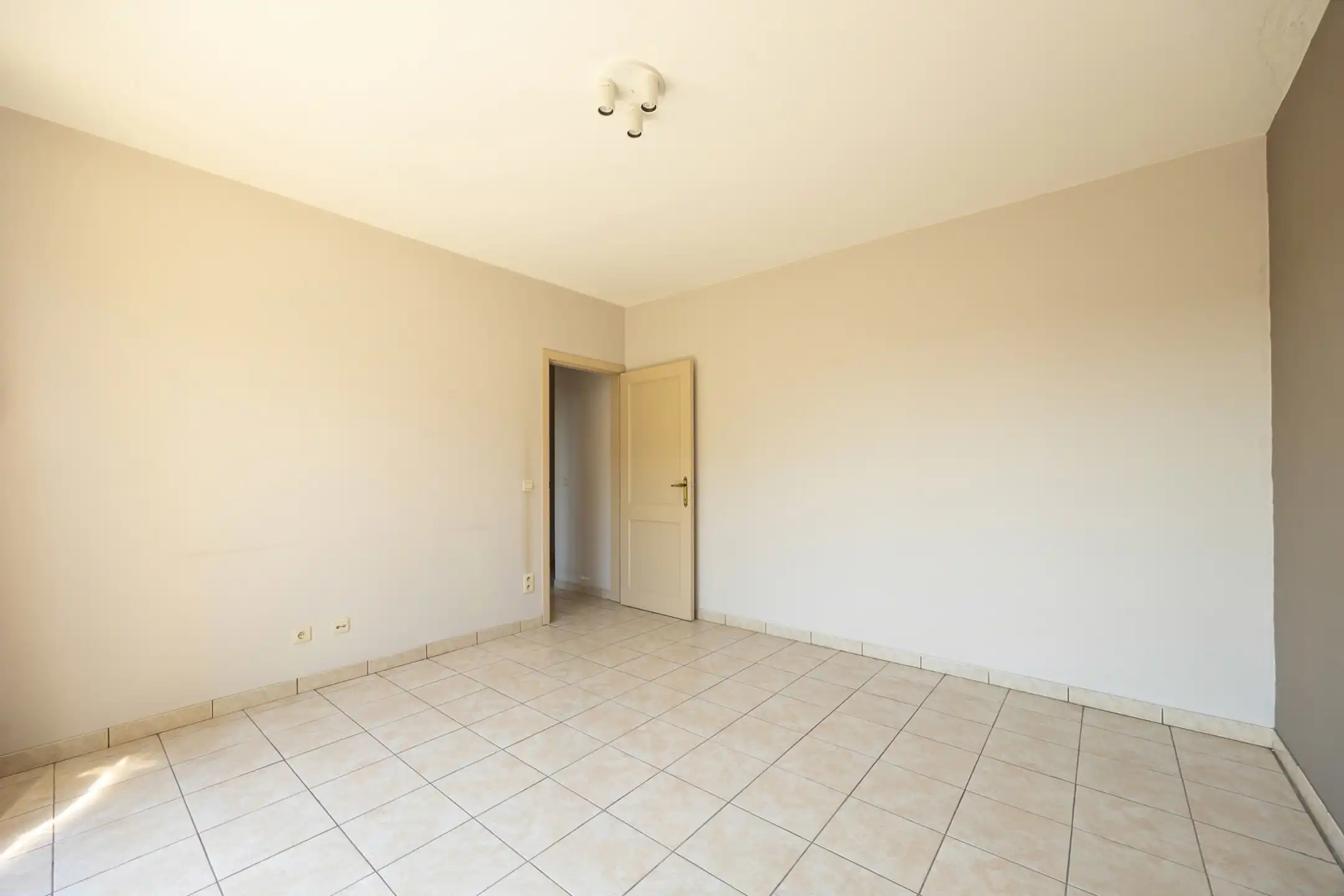 Verzorgd appartement met terras te Lier foto 14