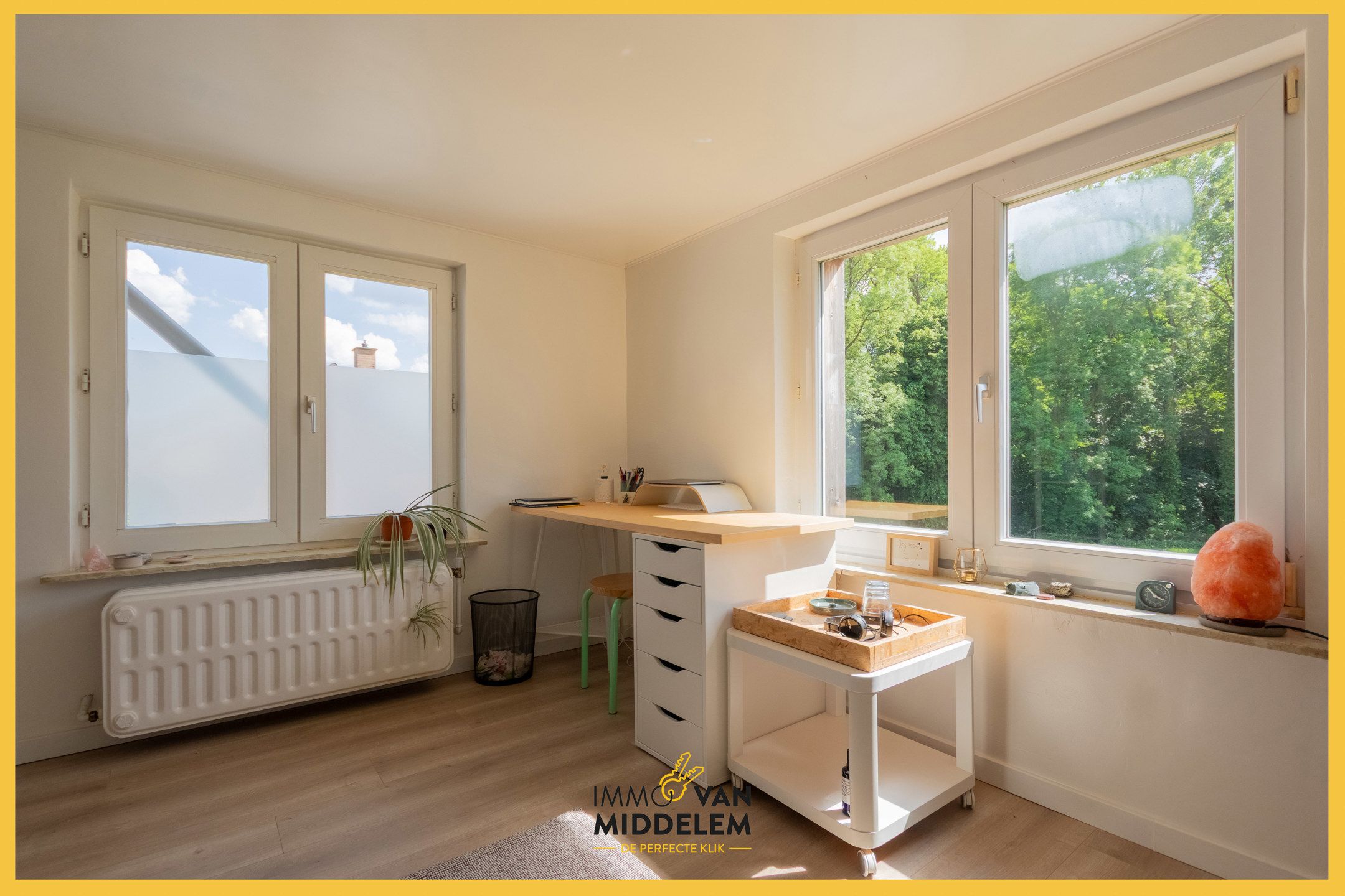 RUIME GEZINSWONING MET 5 KAMERS, BUREAU EN GROTE TUIN foto 14