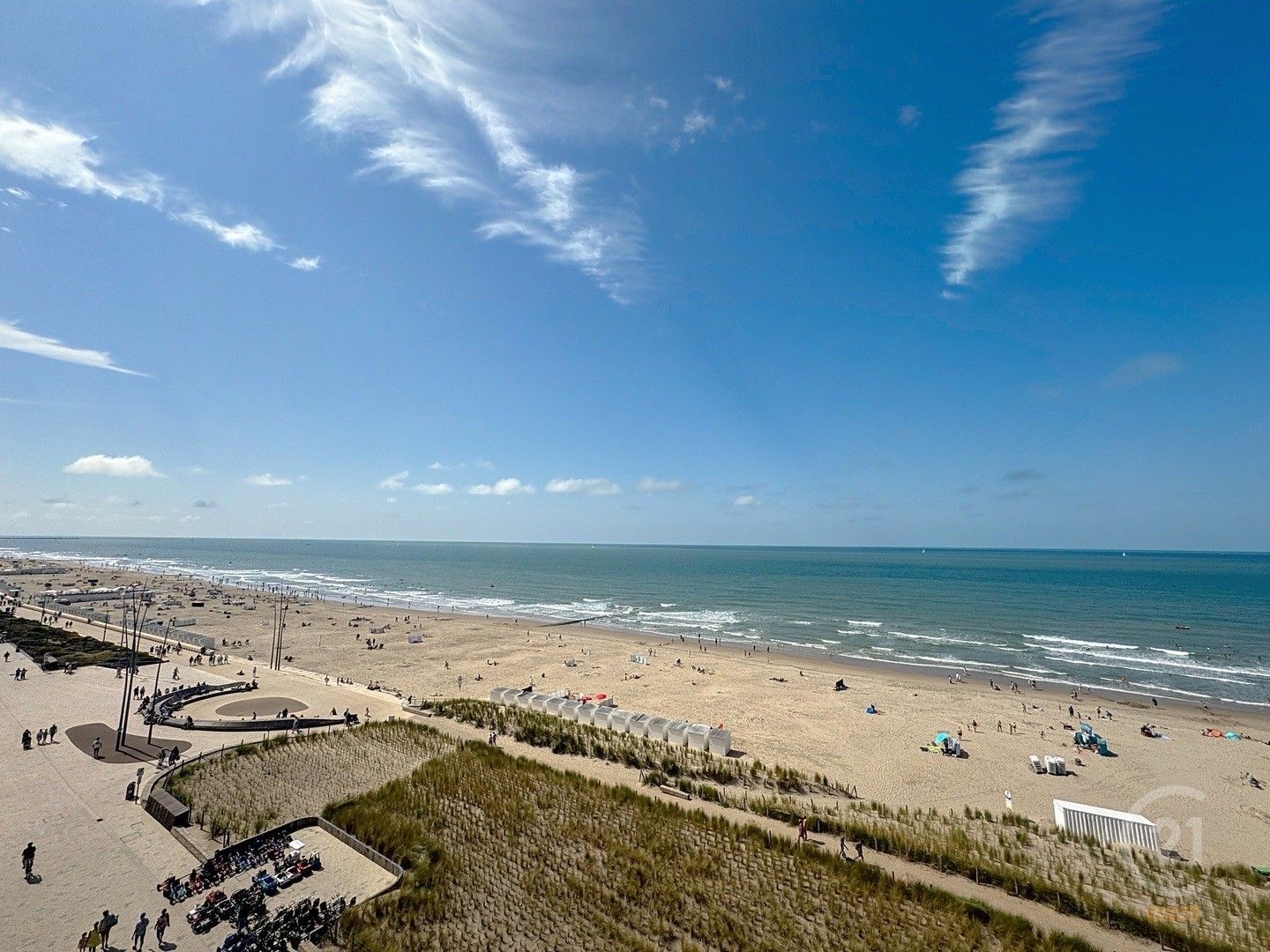Instapklaar appartement op toplocatie – Zeedijk Westende foto 2