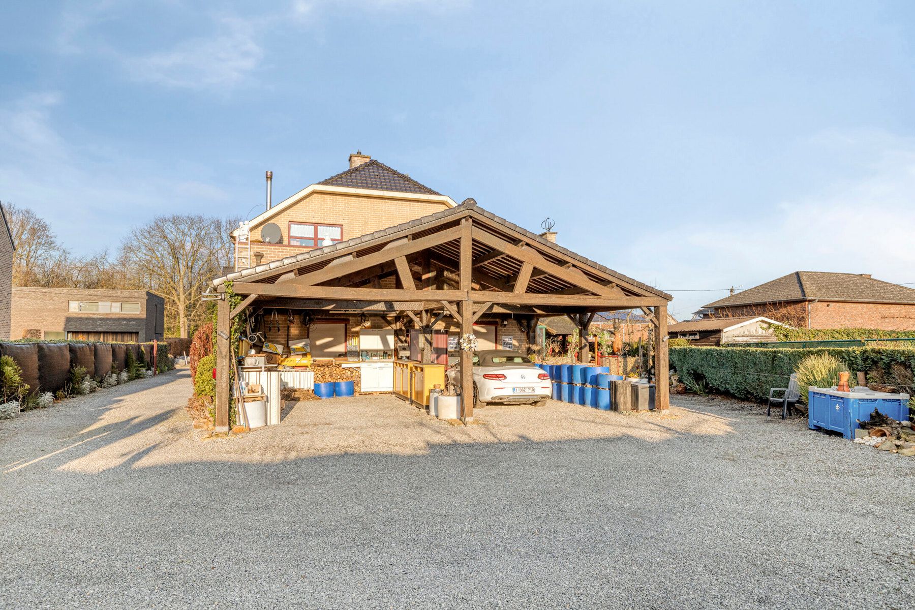 Prachtig alleenstaand 2-slaapkamer appartement met carport. foto 36