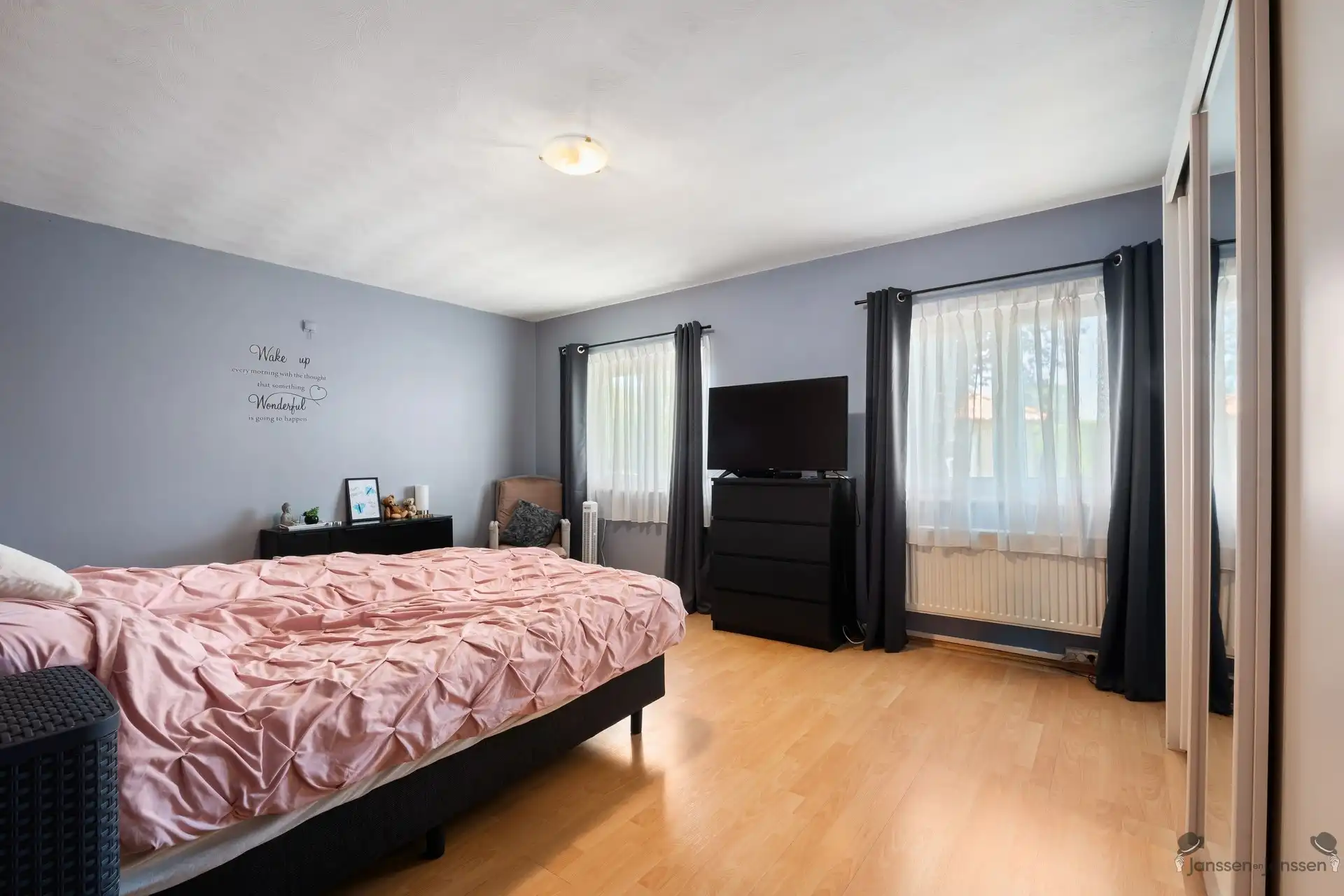 Instapklare gelijkvloerse Spaanse villa op een uitzonderlijk rustige locatie foto 9