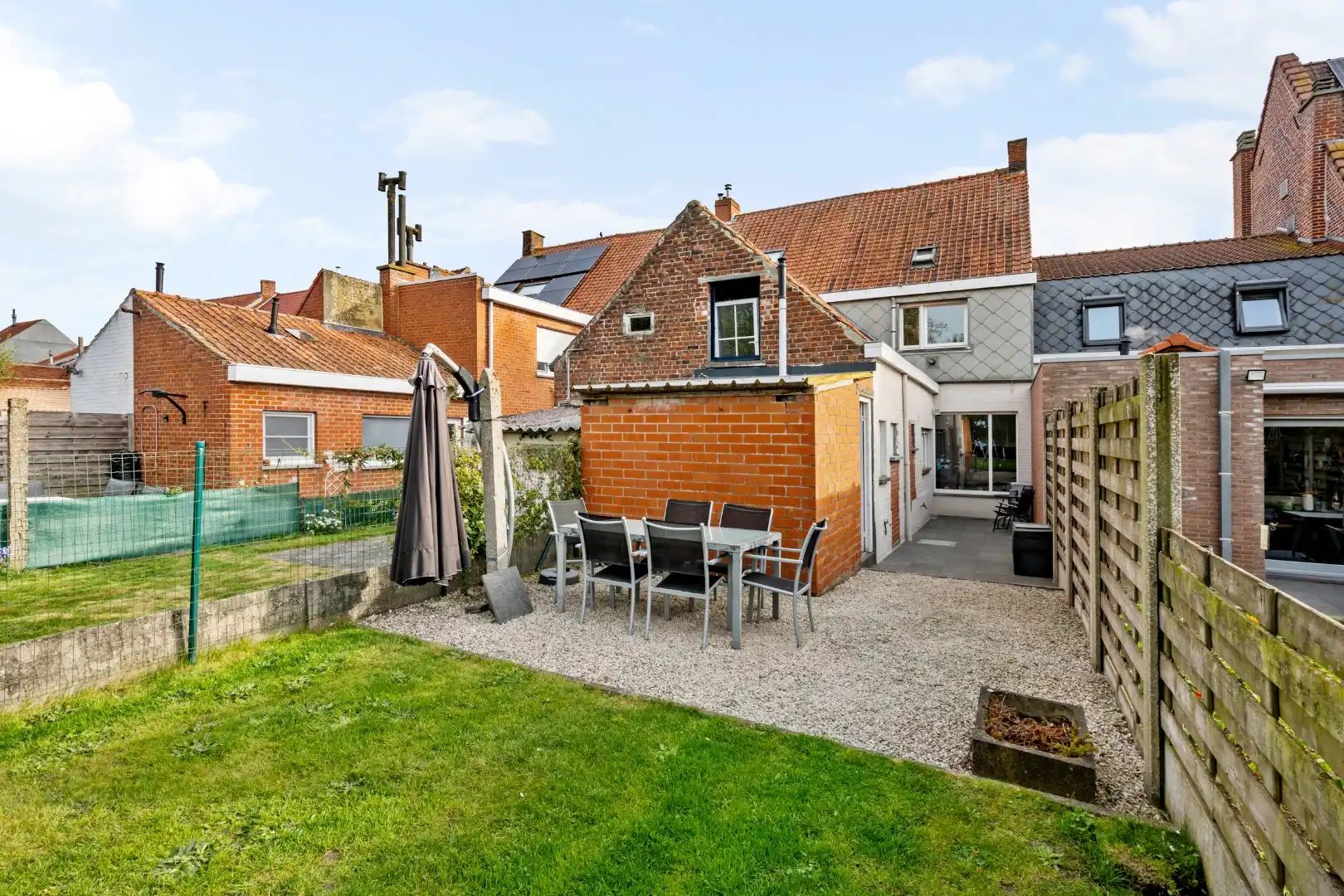 Verzorgde woning met garage, zonnige tuin en 2 slaapkamers in Dadizele-centrum foto 16