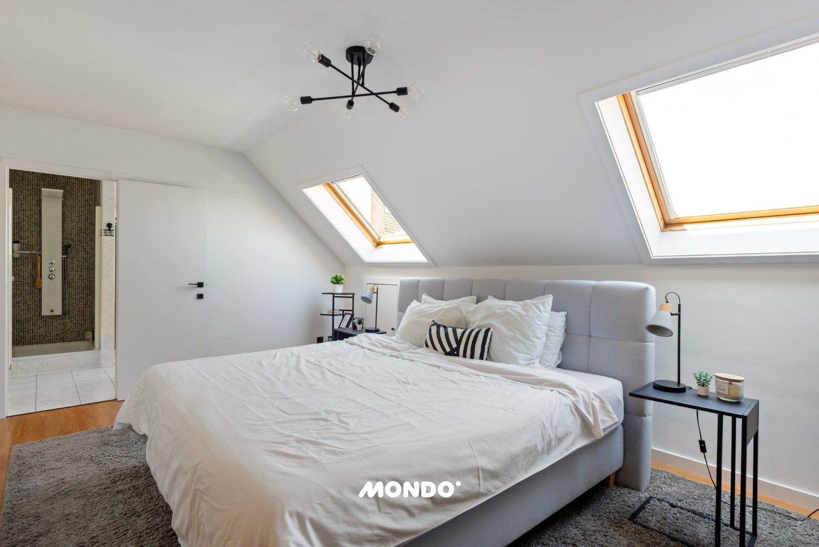 Ruim en uniek dakappartement met 3 slaapkamers, sauna en prachtig uitzicht in het hart van Sint-Amands. foto 14
