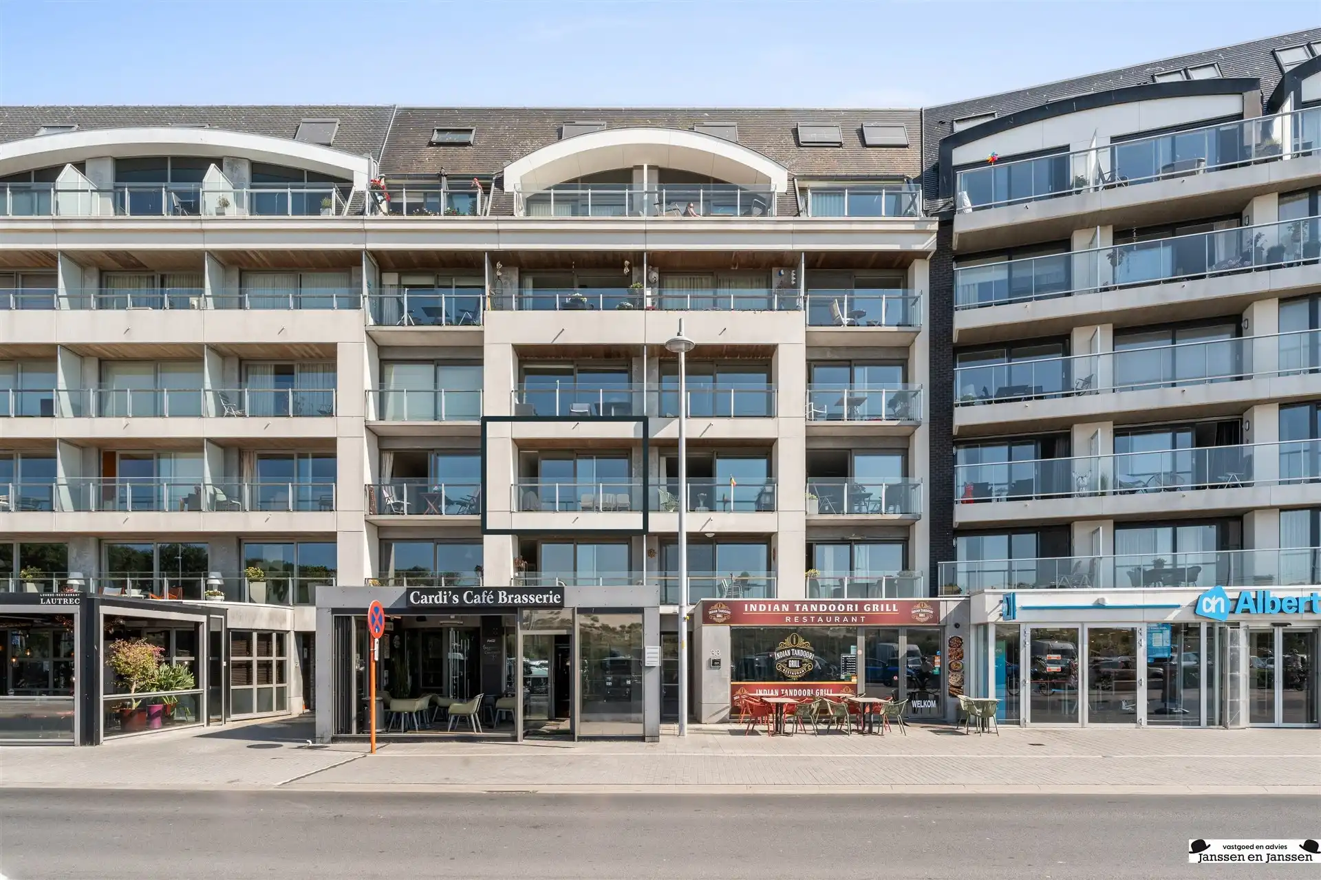 Appartement met duinenzicht in het centrum van Bredene foto 16