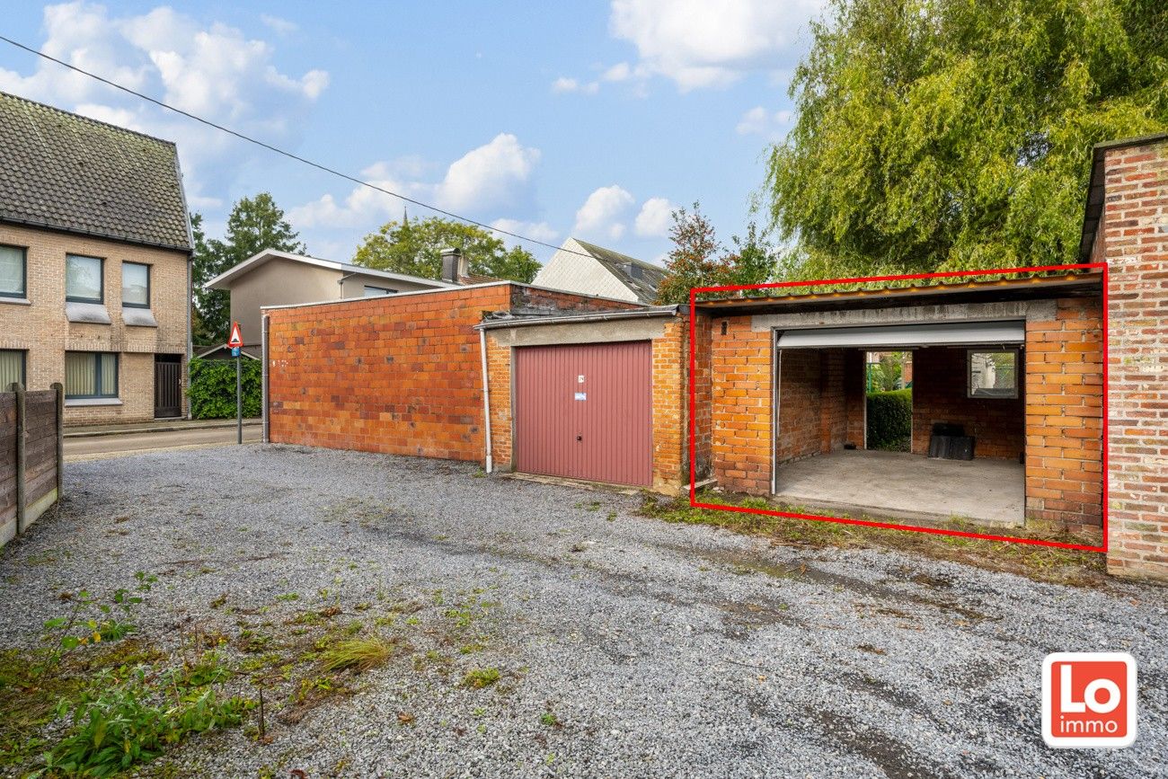 VERKOCHT! Ruime te renoveren woning met een afzonderlijke garage op een toplocatie in het centrum van Beervelde! foto 20