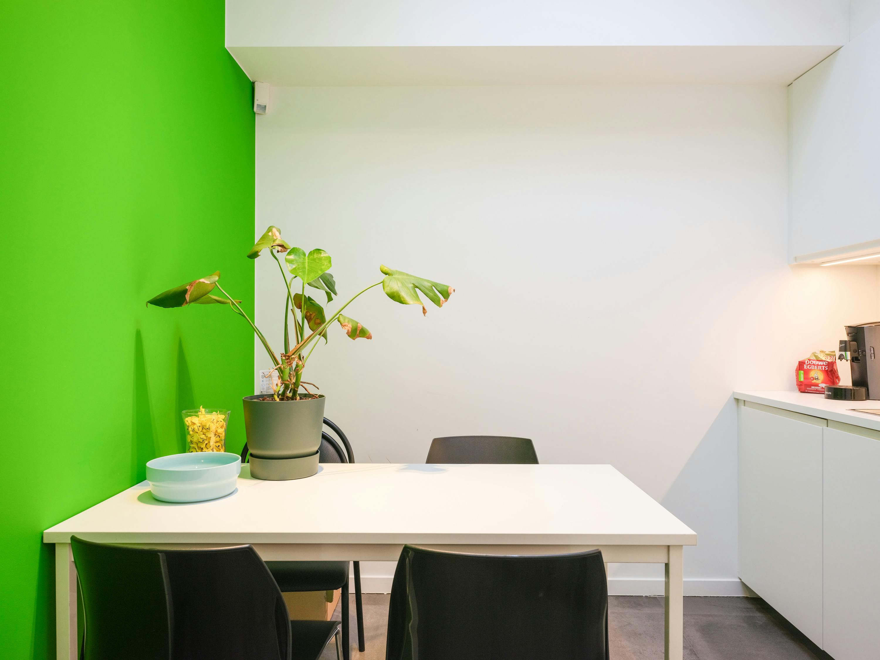 Instapklaar handelspand met woonst te koop op de Boelare in Eeklo foto 25