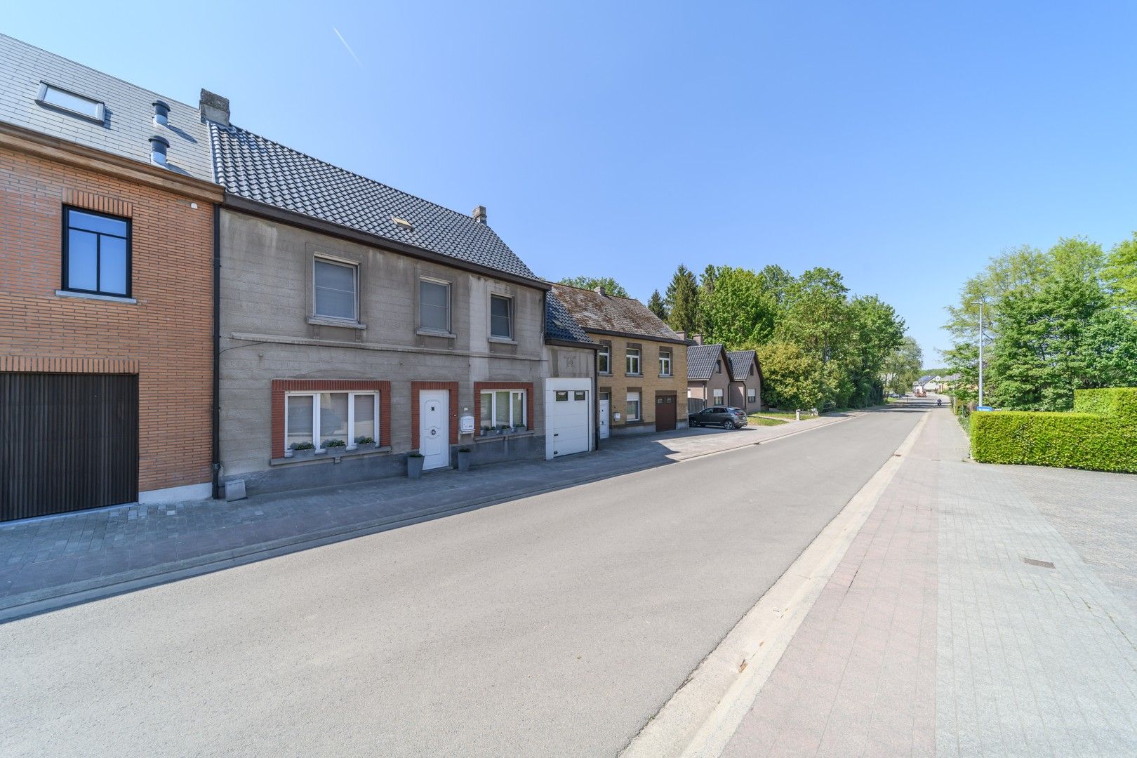 Ruime, licht op te frissen gezinswoning te Erondegem foto 19