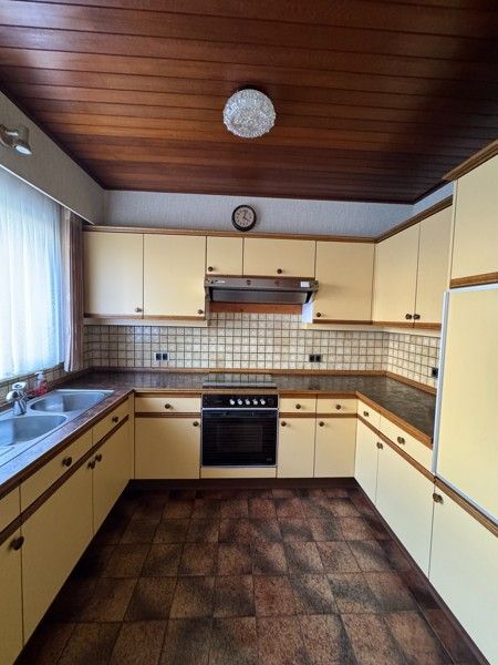 Vrijstaande woning met 5 slaapkamers. foto 10