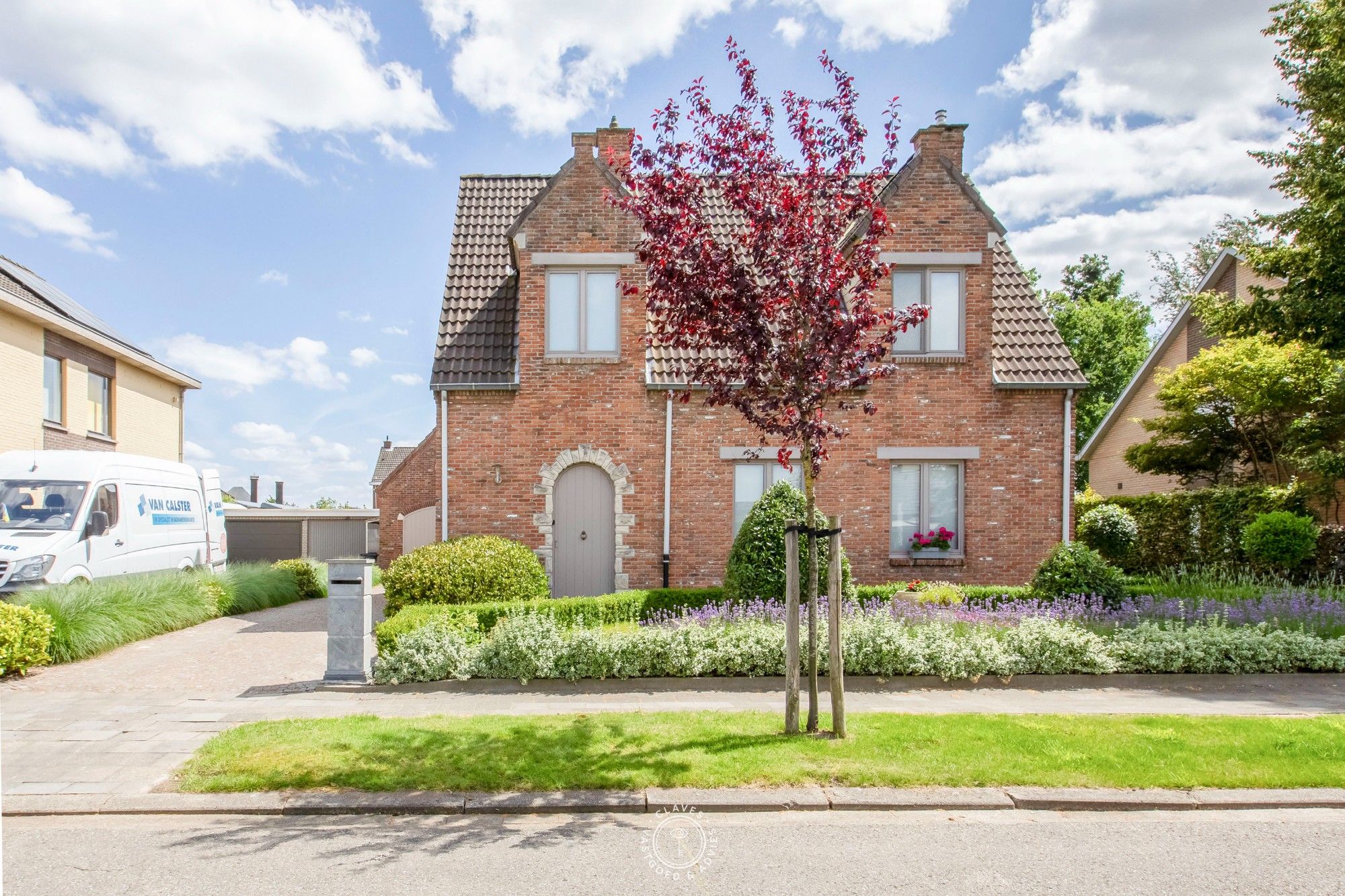 Wonen en genieten: gezinswoning met heerlijke tuin foto 1