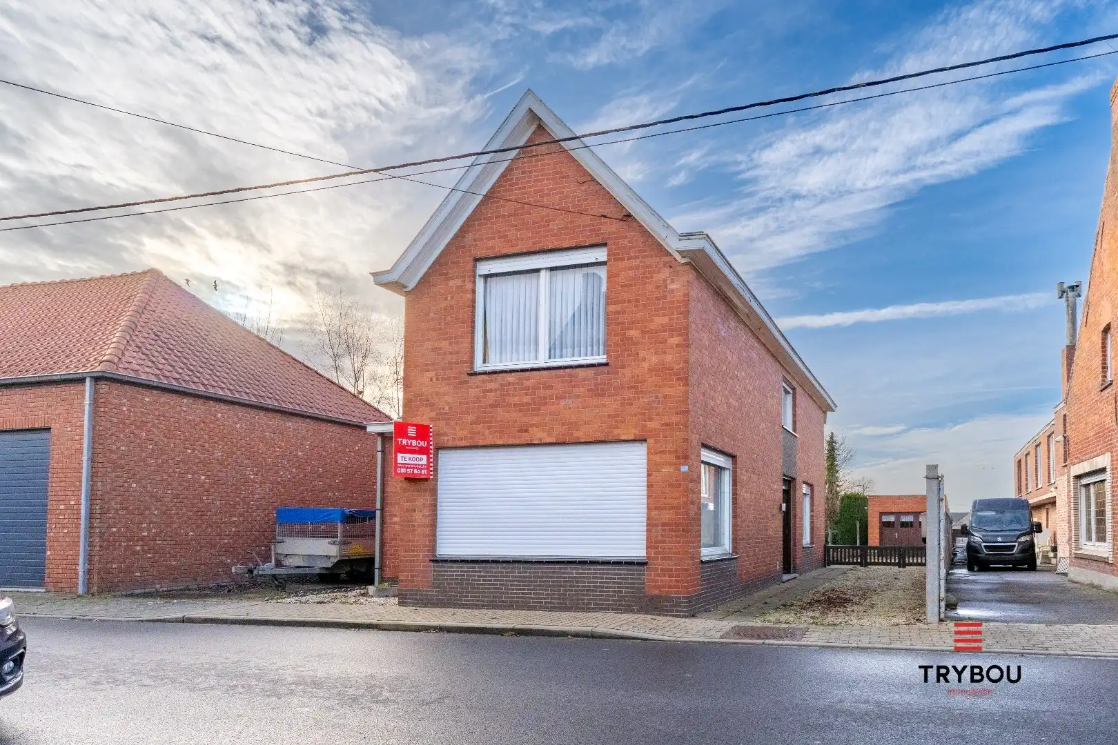 Tijdloze woning met veel mogelijkheden op ruim perceel foto 2