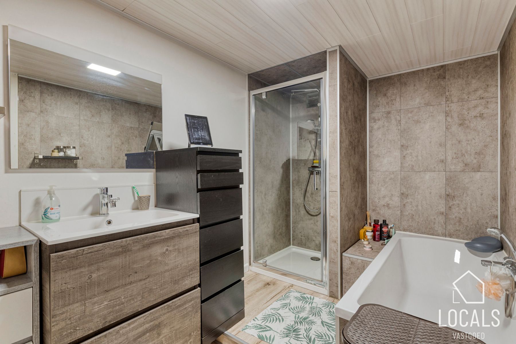 Appartement met garage, tuin en 2 slaapkamers op topligging foto 18