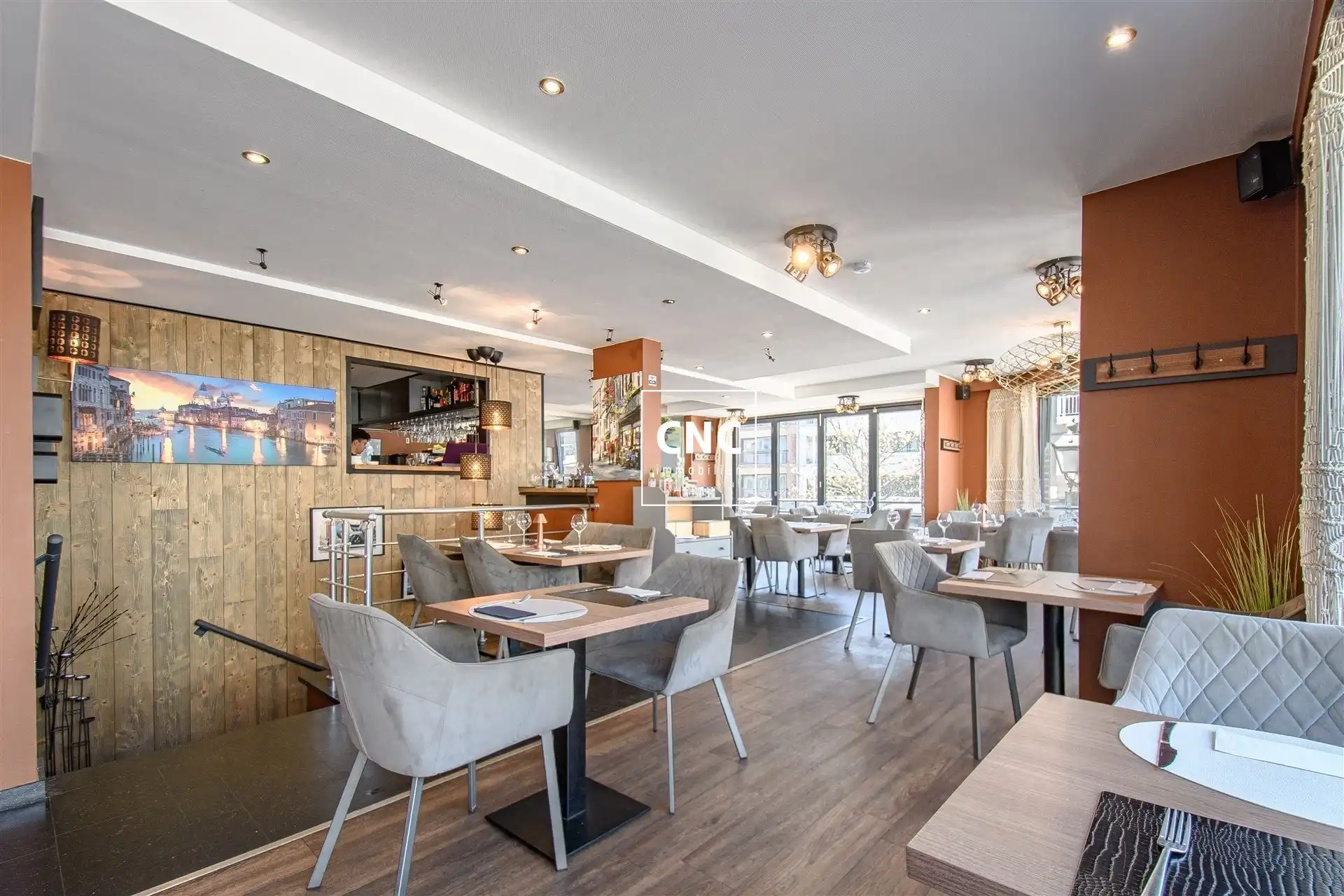 Goed draaiende horecazaak op centrale en commerciële ligging foto 6