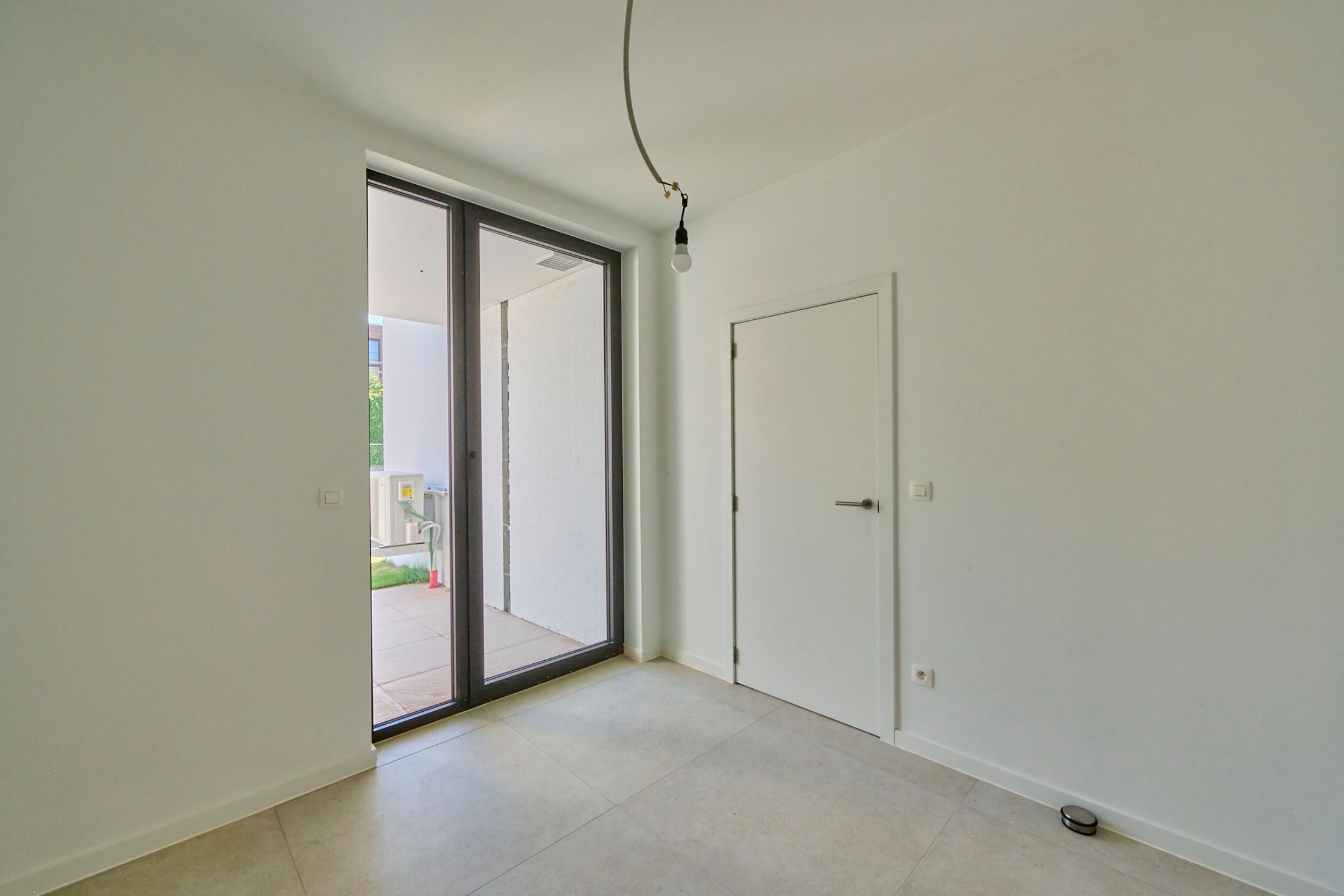 Gerenoveerd glv appartement (125m²) + zuidgerichte tuin foto 9