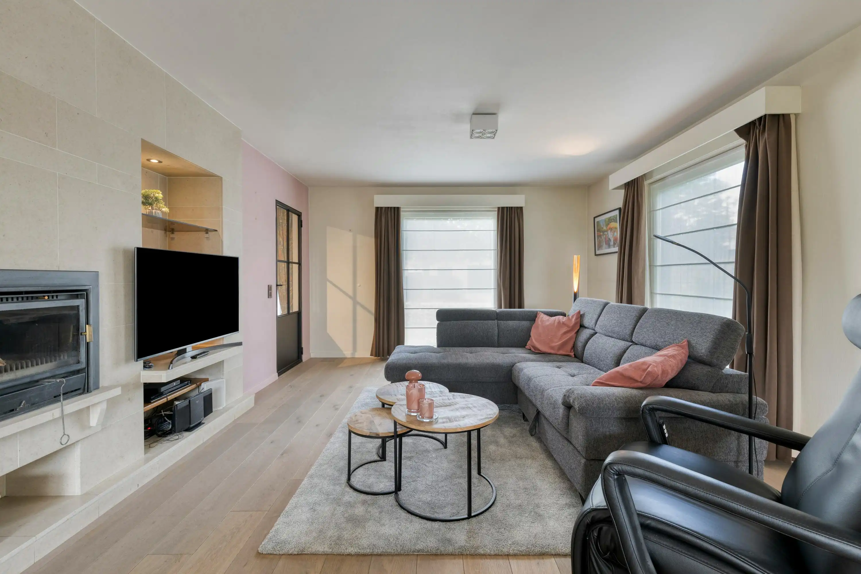 Woning met 4 slaapkamers en mooie vergezichten! foto 5