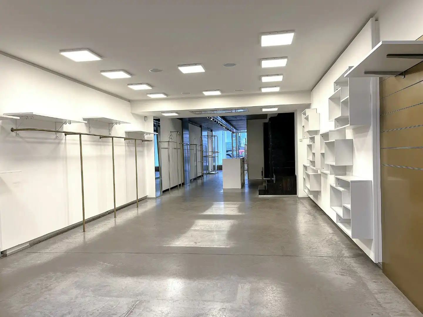 Mezzanine winkel Lippenslaan 247 Knokke te koop foto 12