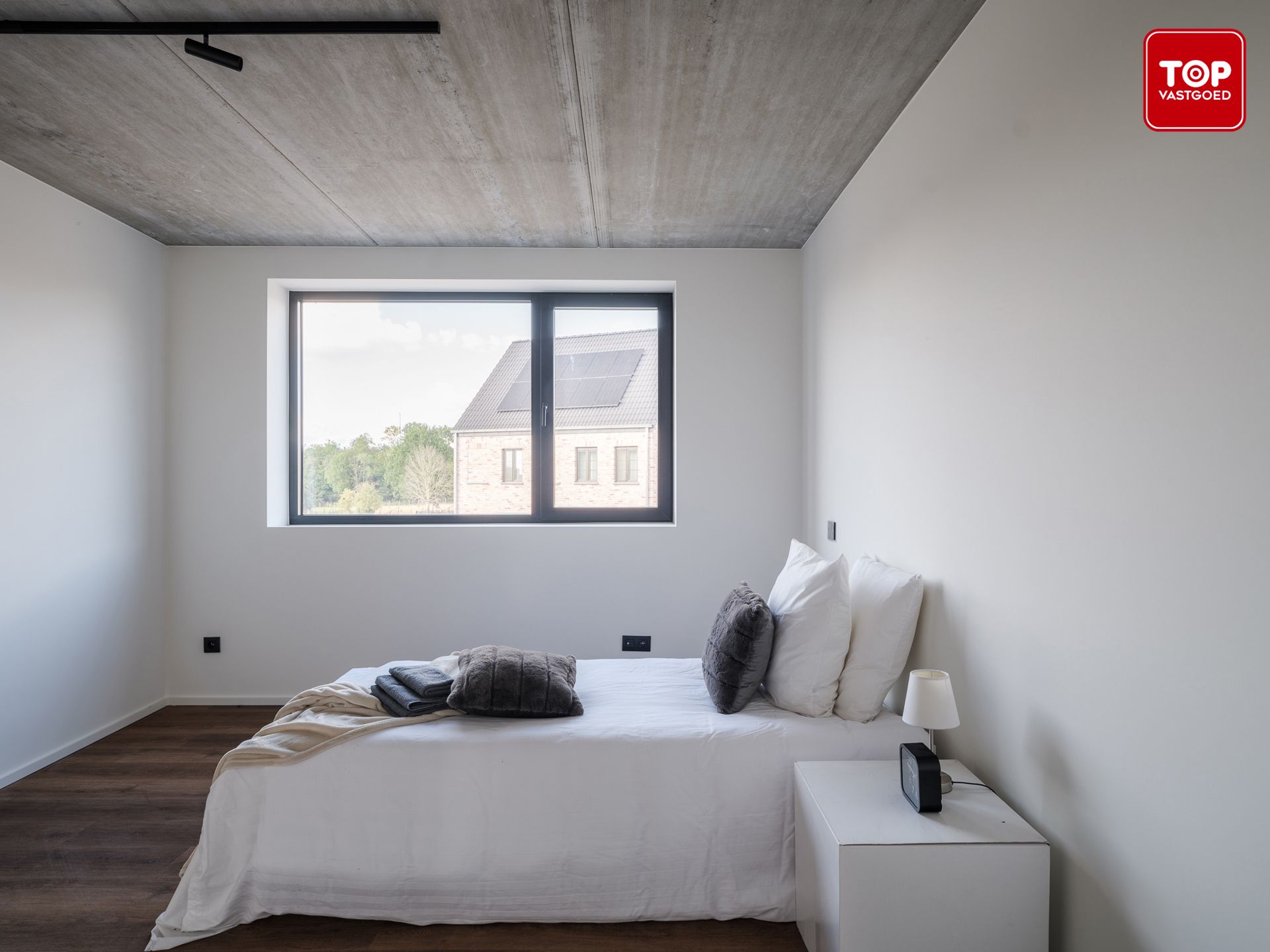 Energiezuinige (A+) designwoning met 3 slaapkamers, zonnige tuin en luxueuze betonafwerking in Vlierzele foto 25