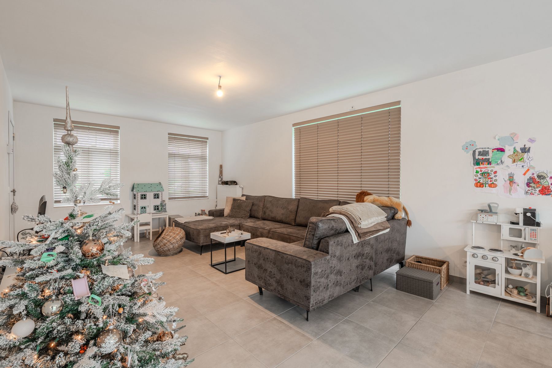 Recente nieuwbouwwoning AAN REGISTRATIERECHTEN te Houthulst foto 8