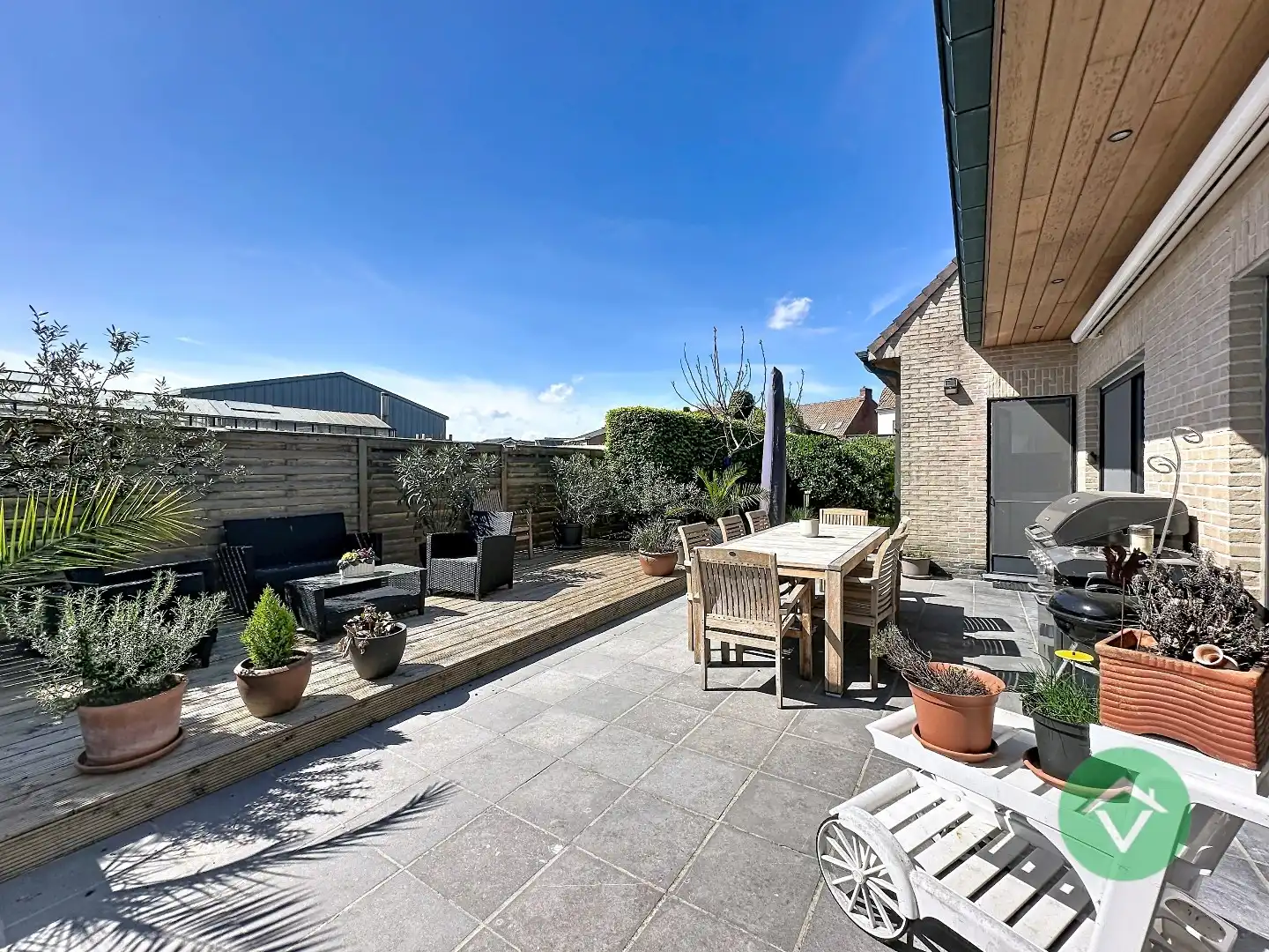 Ruime gezinswoning met dubbele garage in Koekelare foto 33