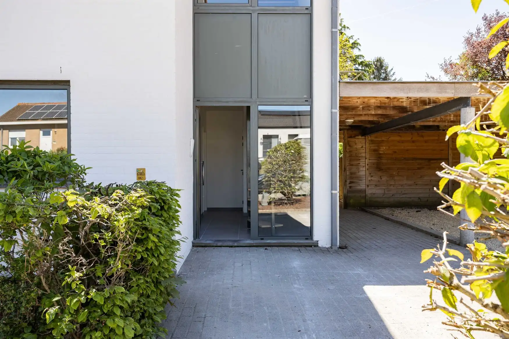 Gelijkvloersappartement met private tuin en open veldzicht in Aalter foto 2