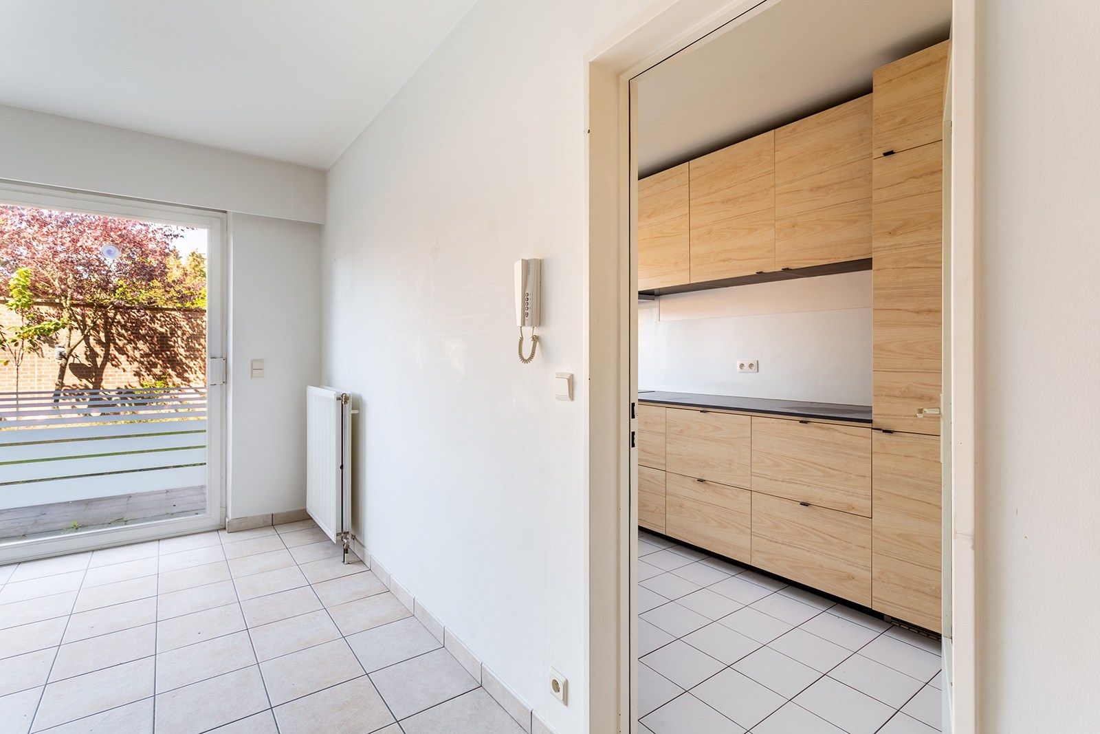 Mooi gelijkvloers appartement met tuin foto 10