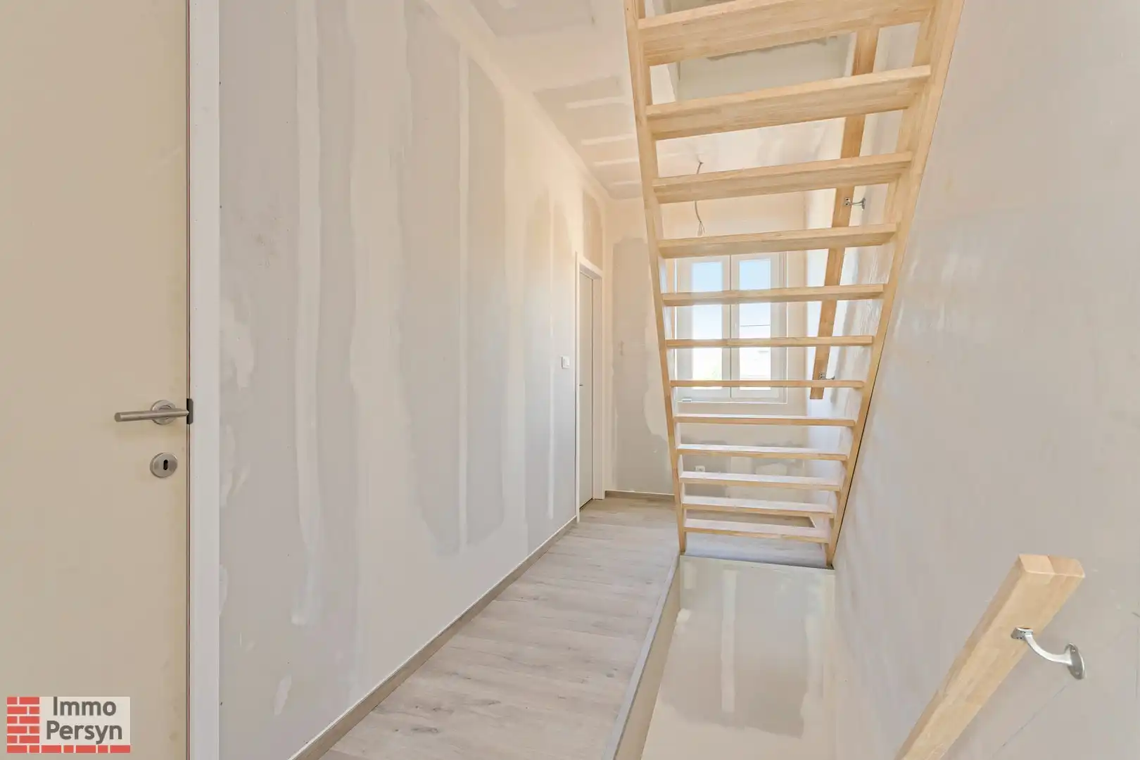 Instapklare halfopen bebouwing met 3 slaapkamers foto 12