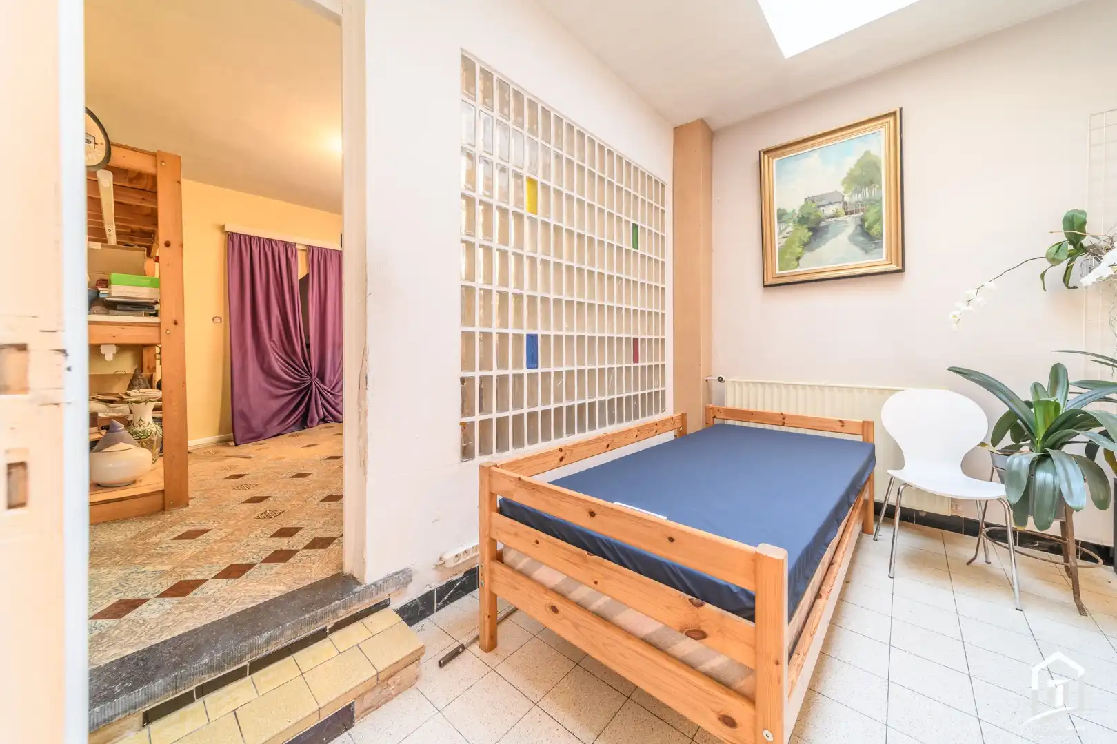 Multifunctionele woning met ruime garage foto 8