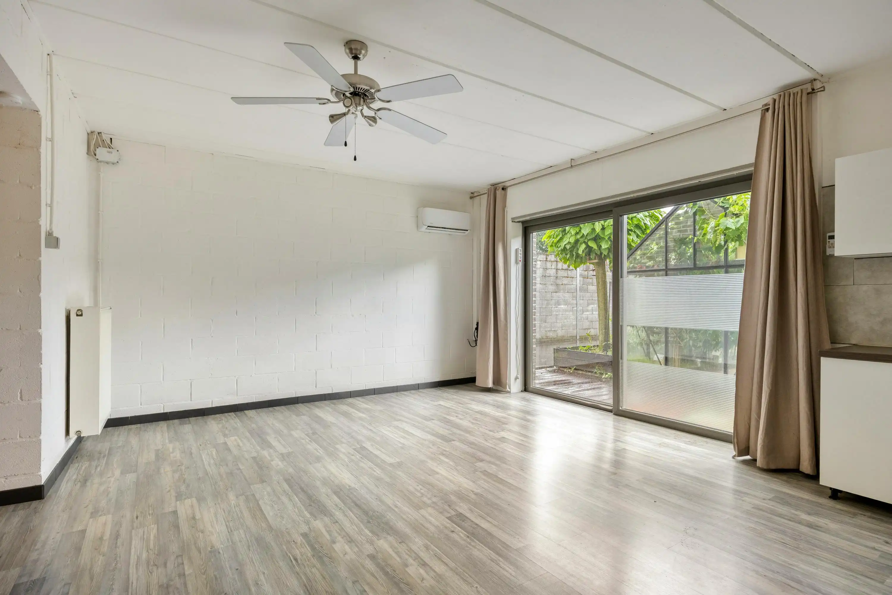 Recente woning met mooie tuin en mogelijkheid tot 2 woonentiteiten foto 9