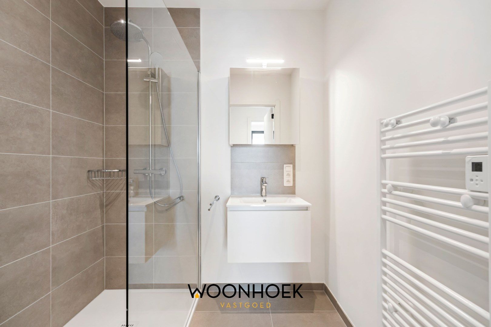 3- slpk luxeappartement met staanplaats in het Oeverpark! foto 23