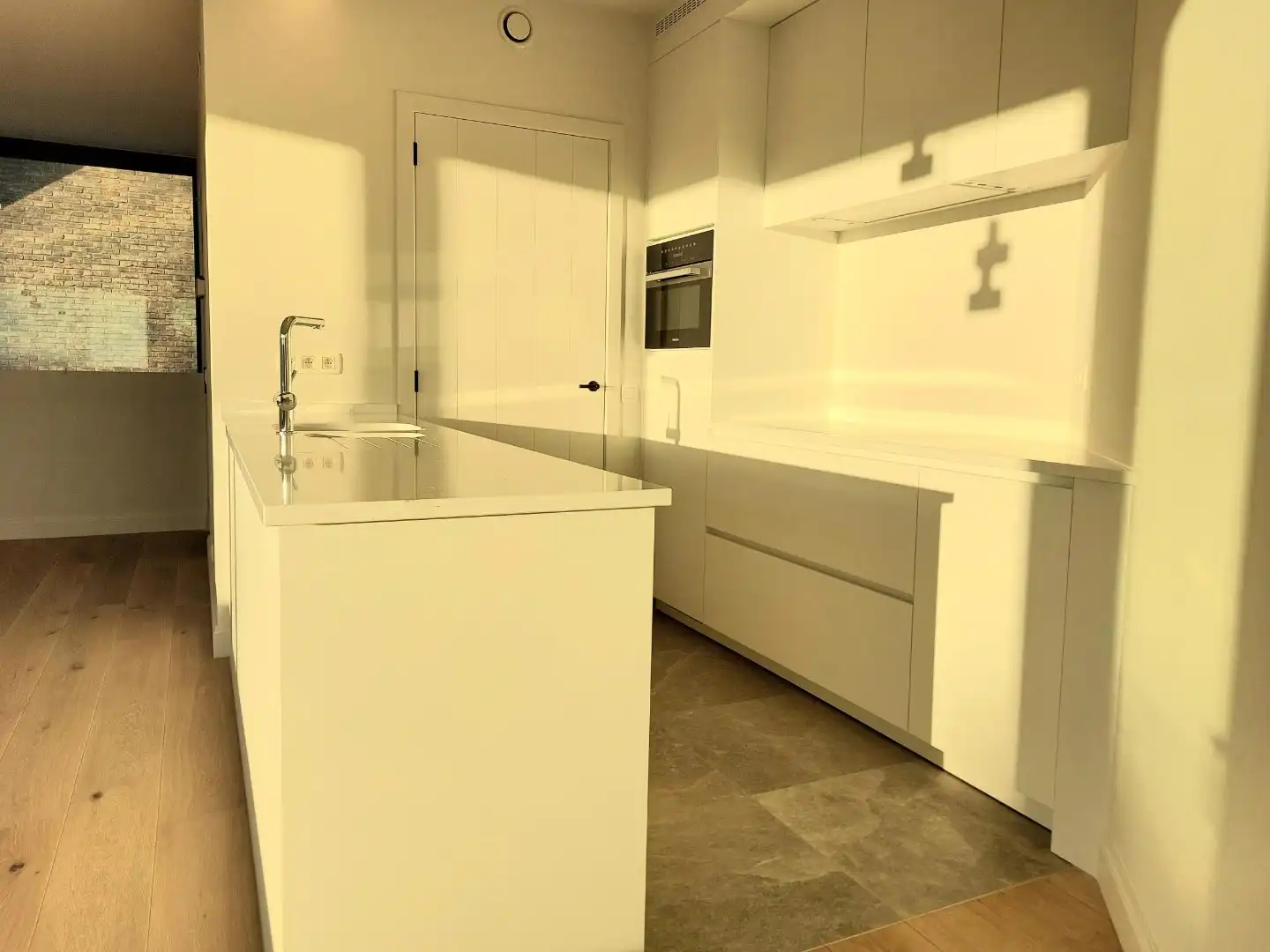 Nieuwbouwappartement met hoogstaande afwerking foto 4