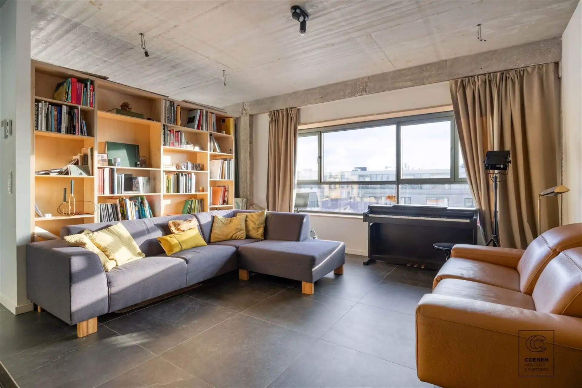 Prachtige loft in het historisch project "Koffienatie"! foto 4