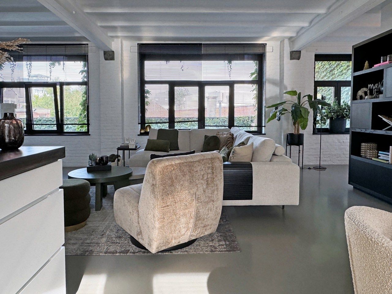 Unieke loft in het hart van de stad met twee slaapkamers foto 3