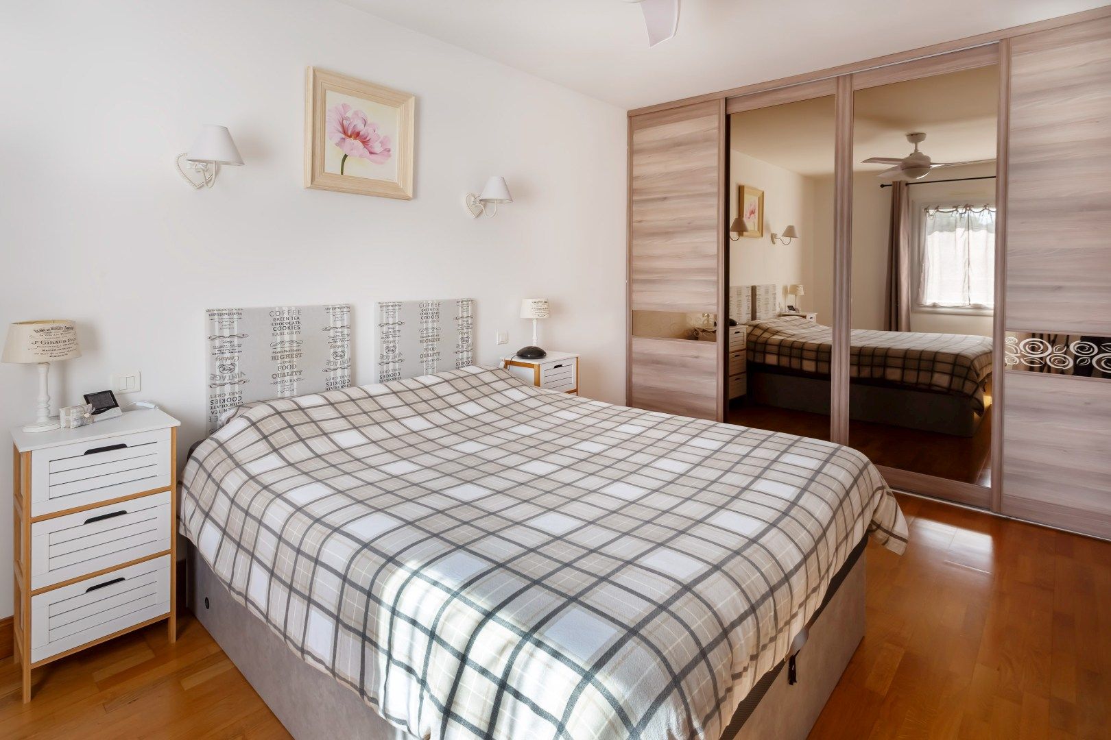 Unieke woning met karakter en een grote garage op uiterst rustige ligging in Mouthiers-sur-Boëme foto 7