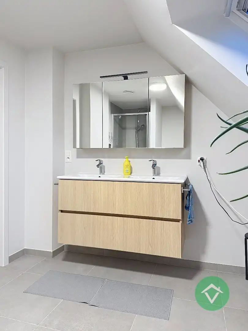 Recent halfopen nieuwbouwwoning te Koekelare. foto 17