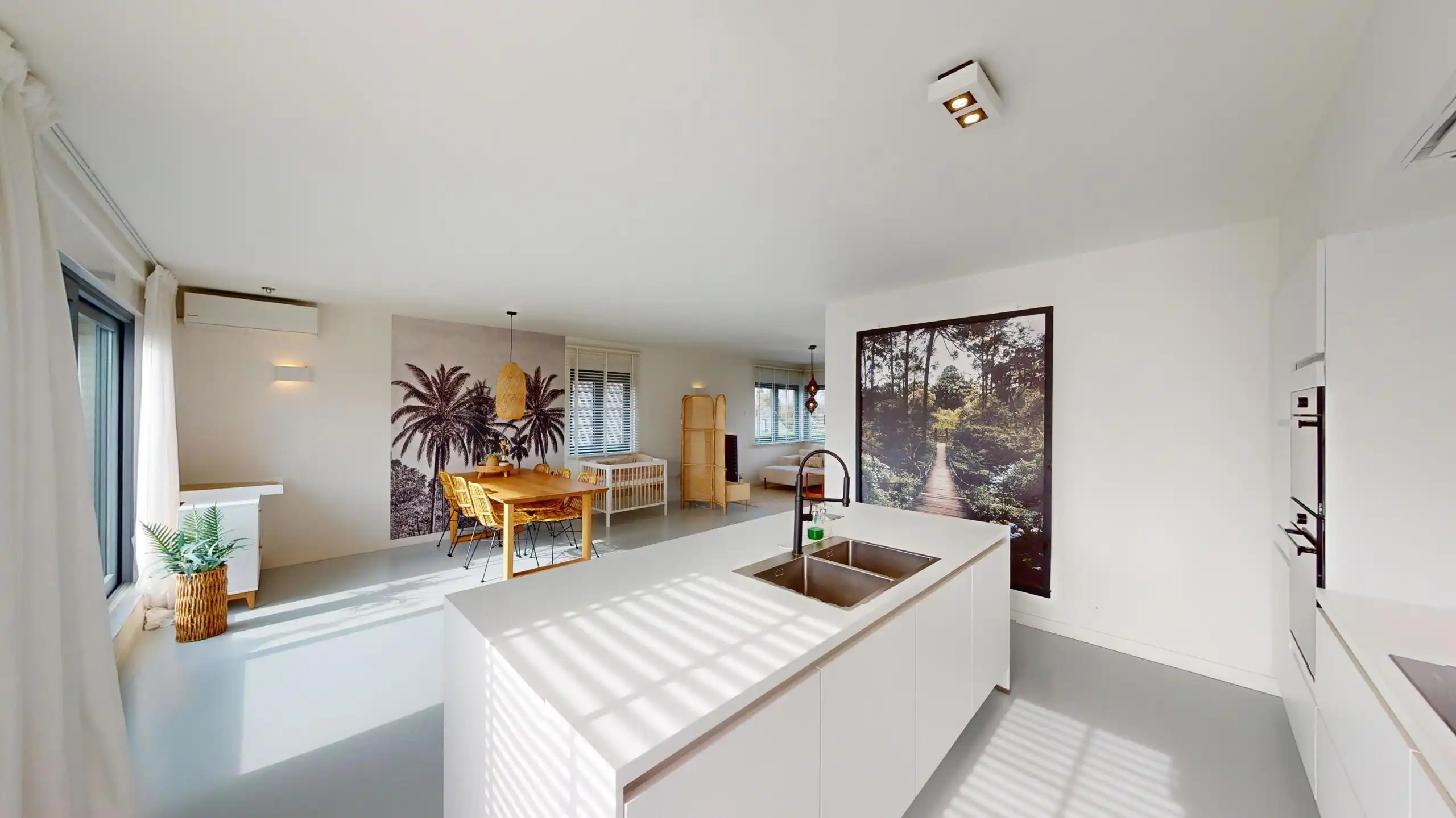 Ruim duplex app met 5 slpks, met prachtig terras en tuin! foto 8