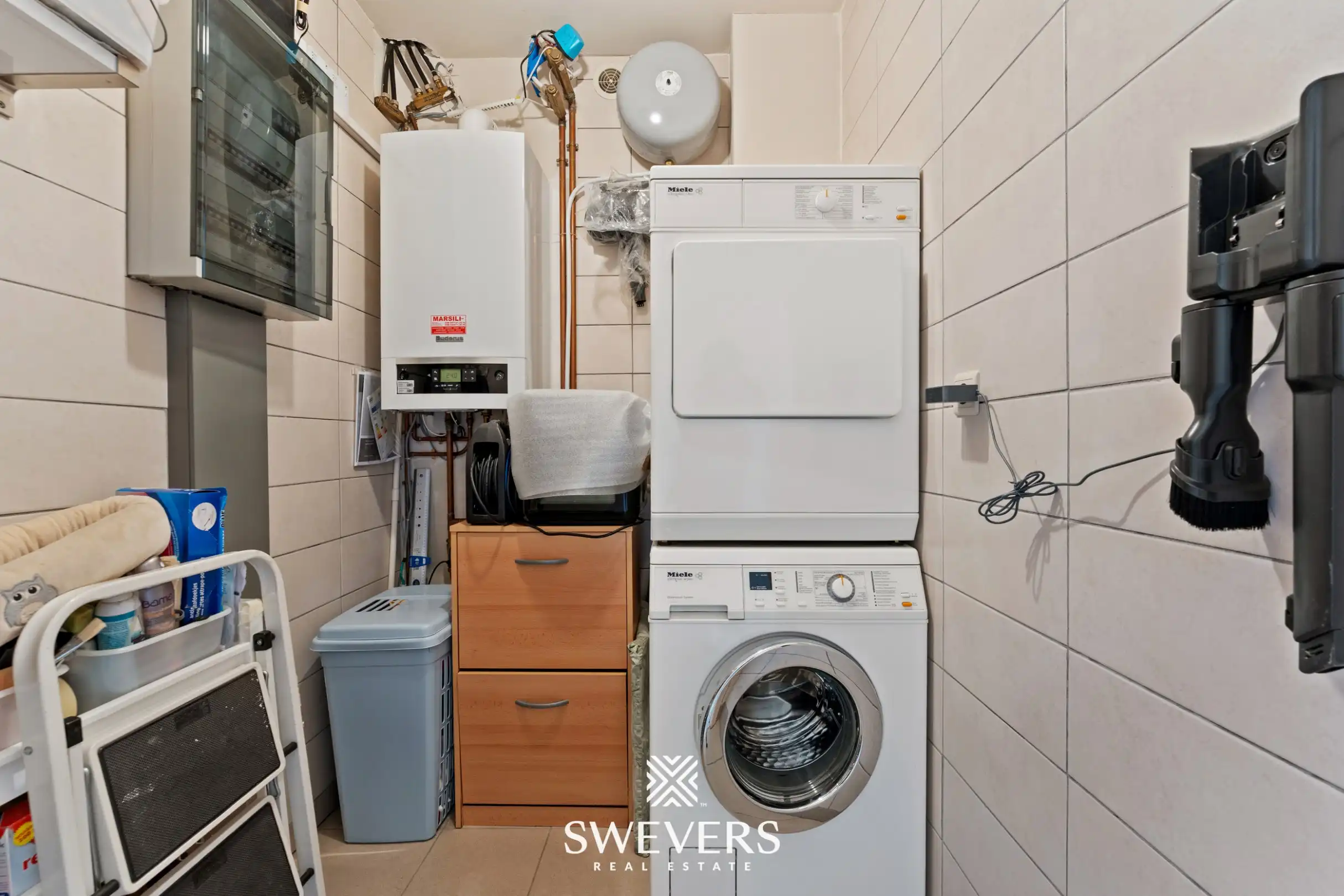 Instapklaar, lichtrijk duplex-appartement met ruim terras in hartje Helchteren foto 22
