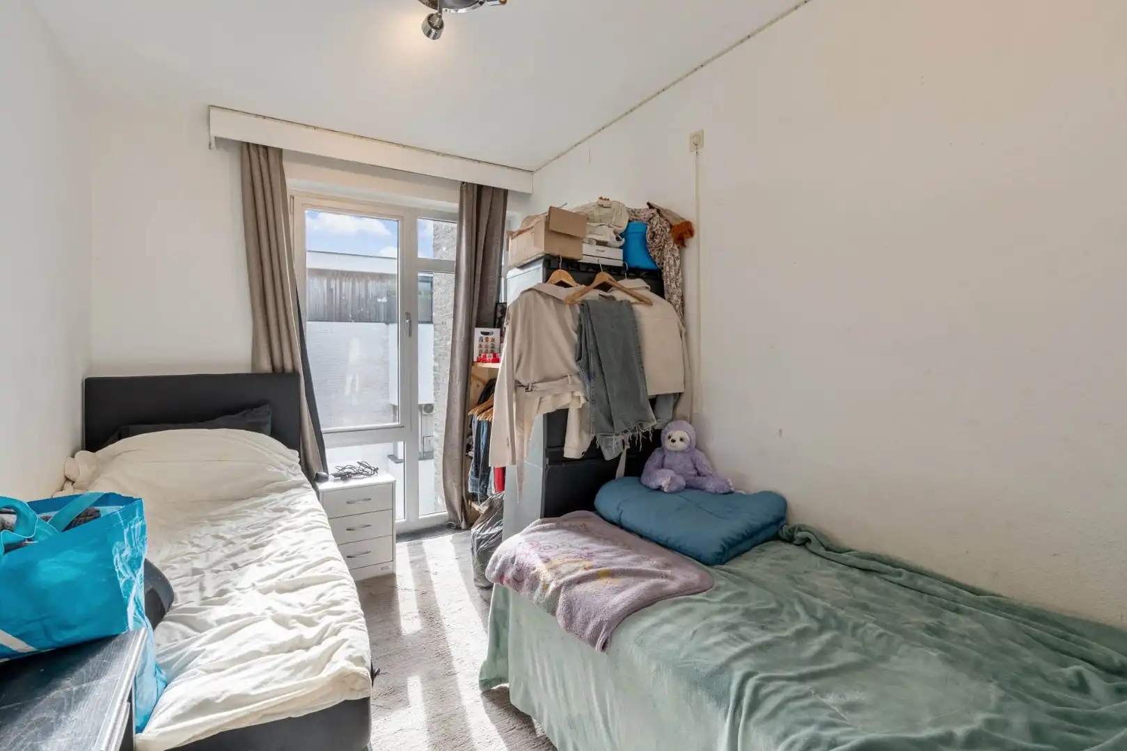 Functioneel investeringsappartement voorzien van 3 slaapkamers, een terras, autostandplaats en kelderberging!  foto 18