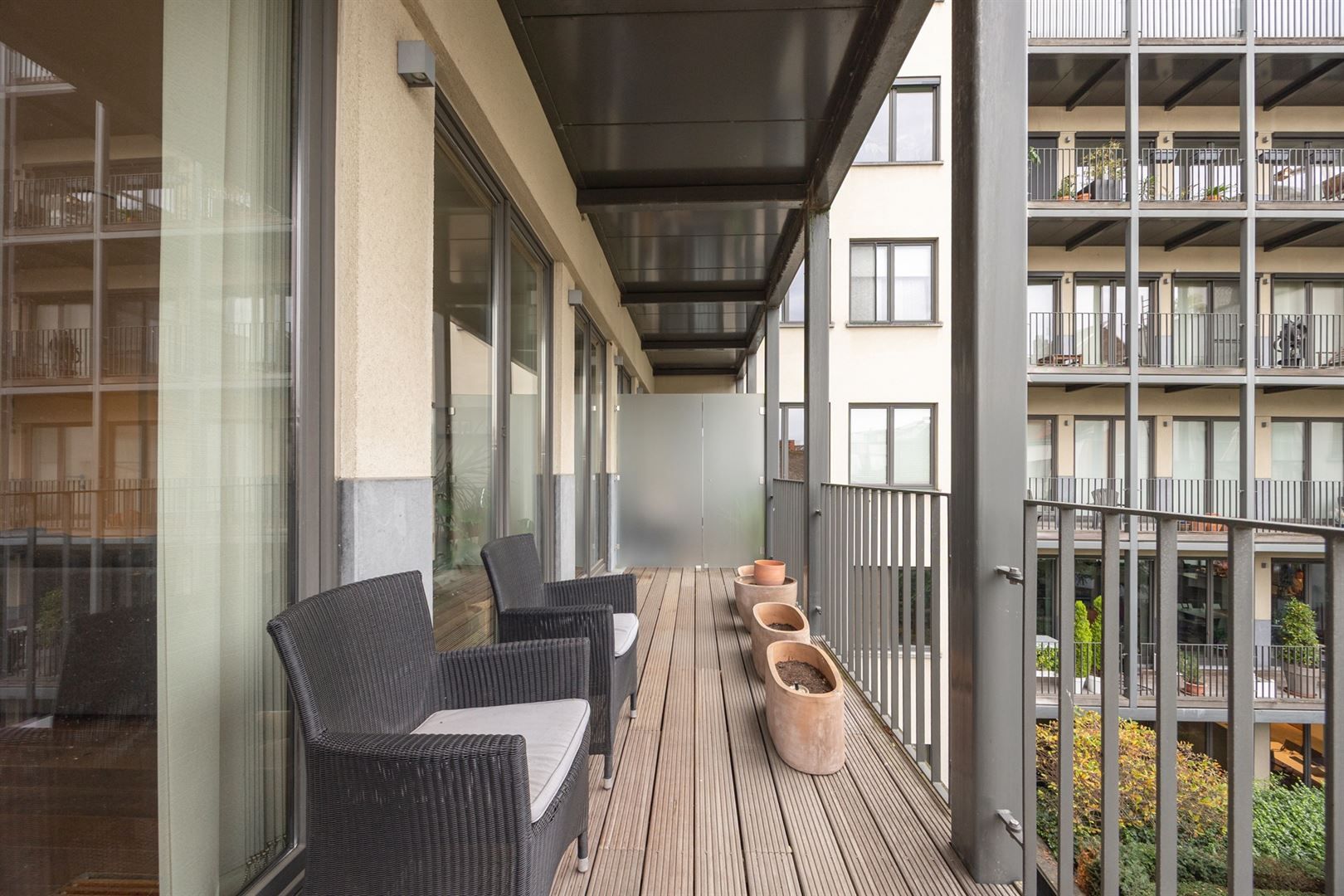 Trendy appartement met terras in historisch stadscentrum foto 20