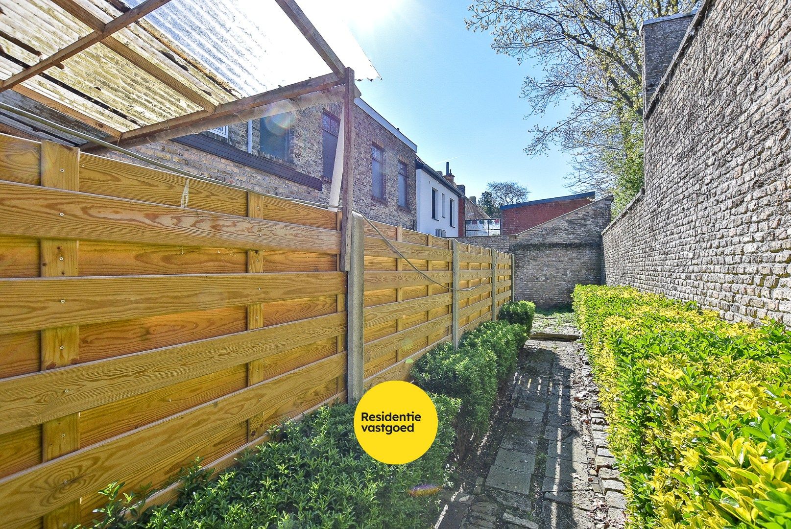 Charmante woning met veel potentieel in centrum Diksmuide op 248 m²! foto 16