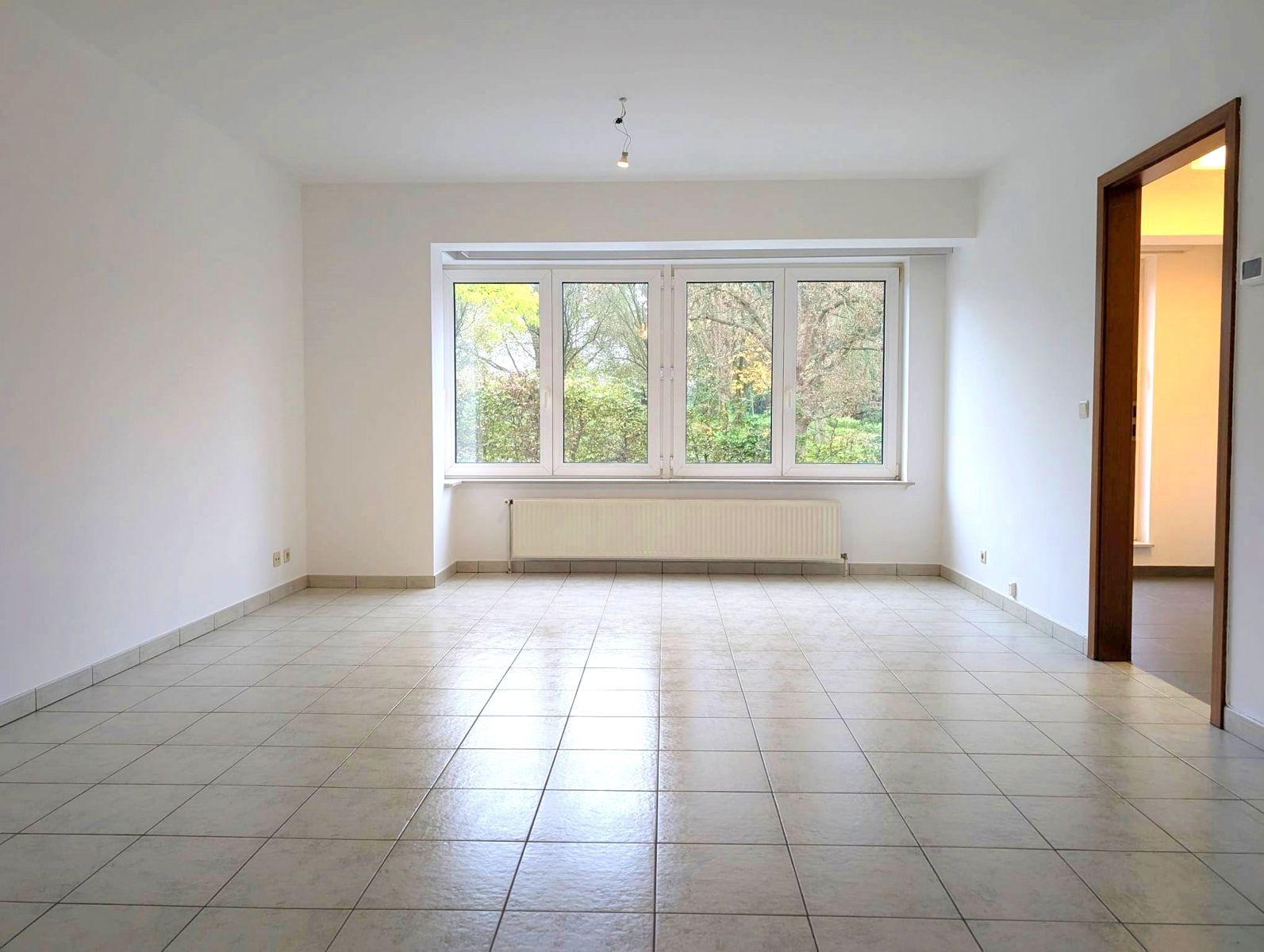 Appartement voor 2 rustige personen incl garage! foto 3
