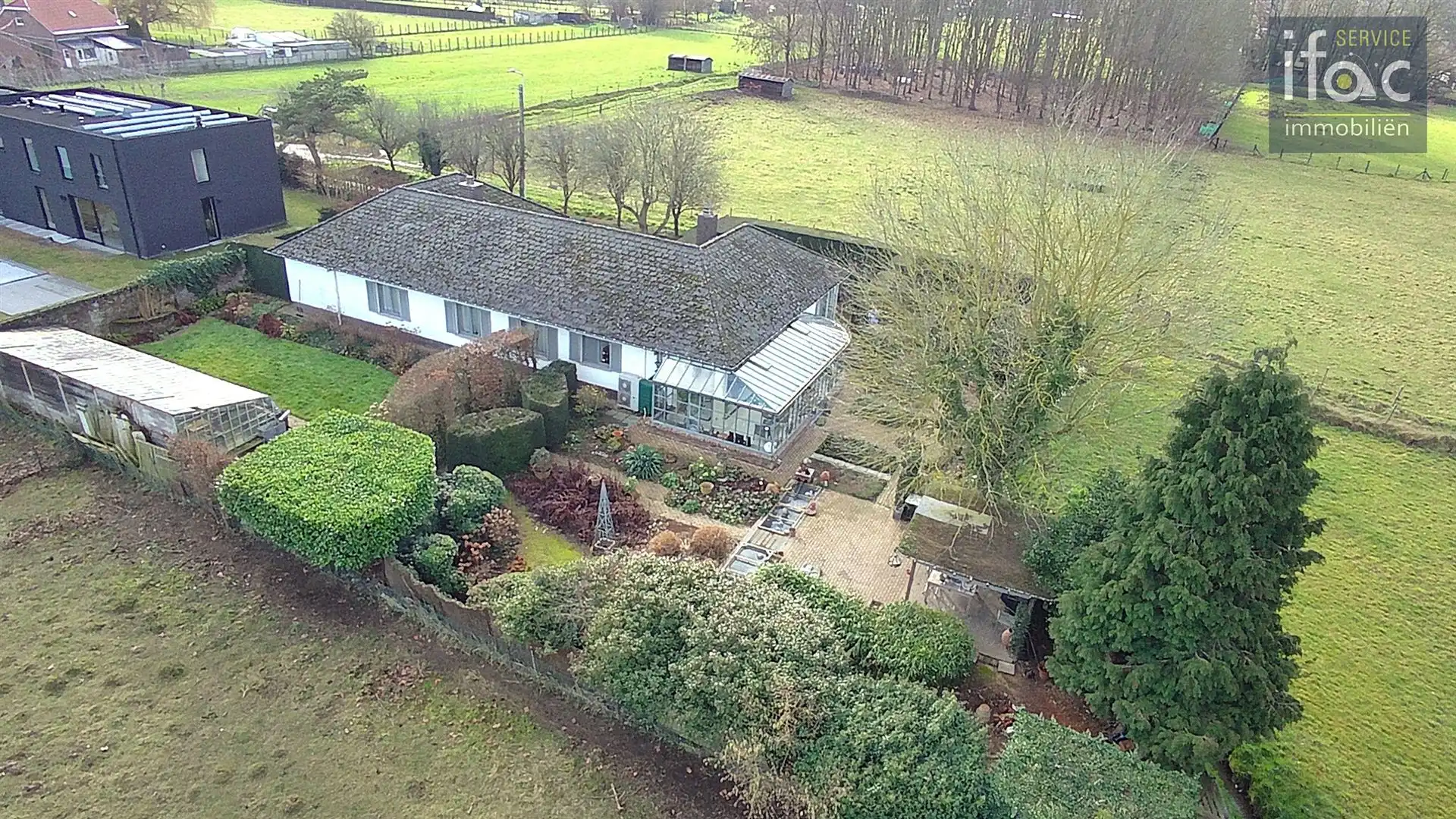 Uniek gelegen bungalow met prachtig zicht op 12a 23ca foto 4